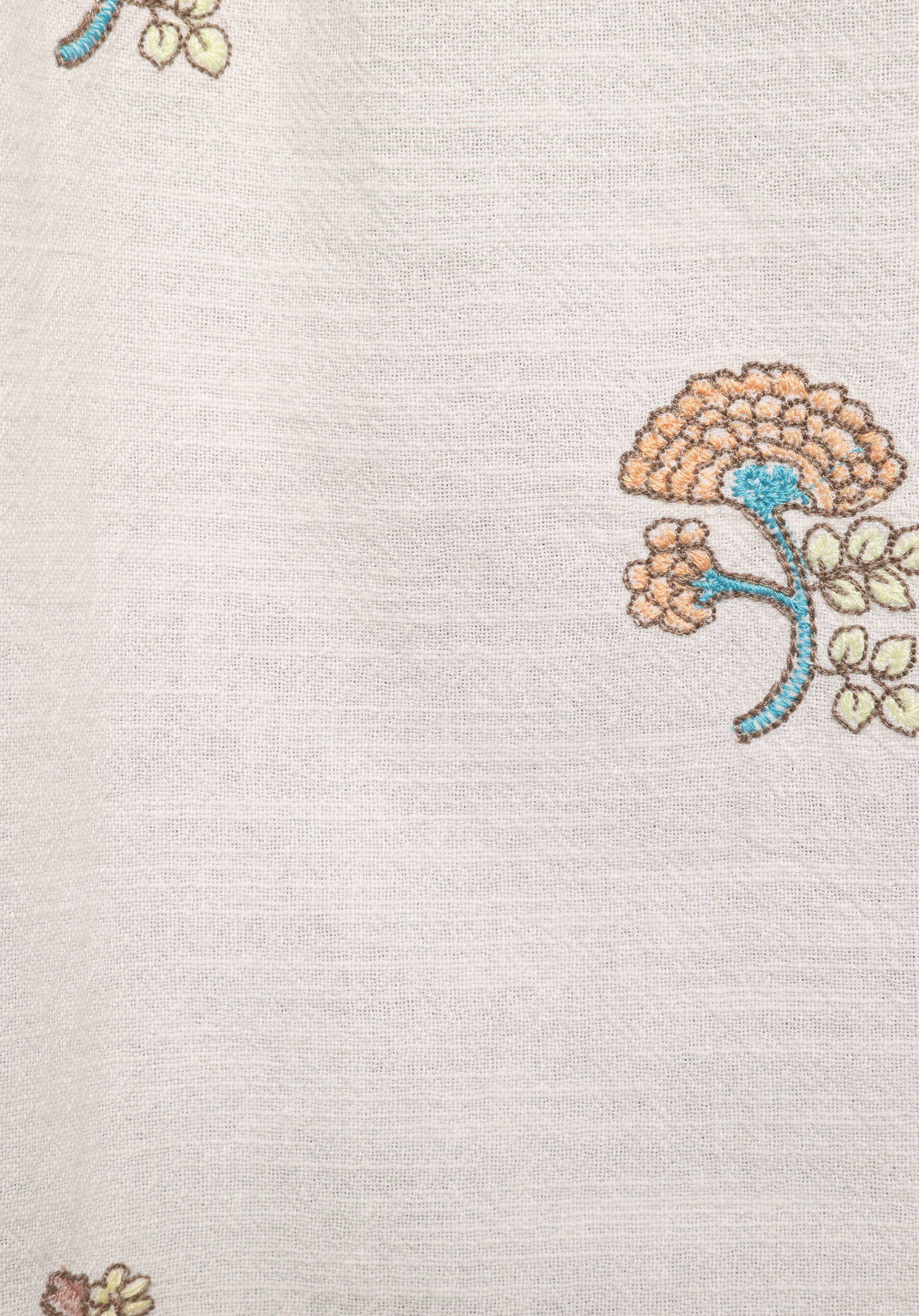 Fashion Fit Yuvarlak Yaka Nakışlı Kadın Ekru Uzun Kol Gömlek