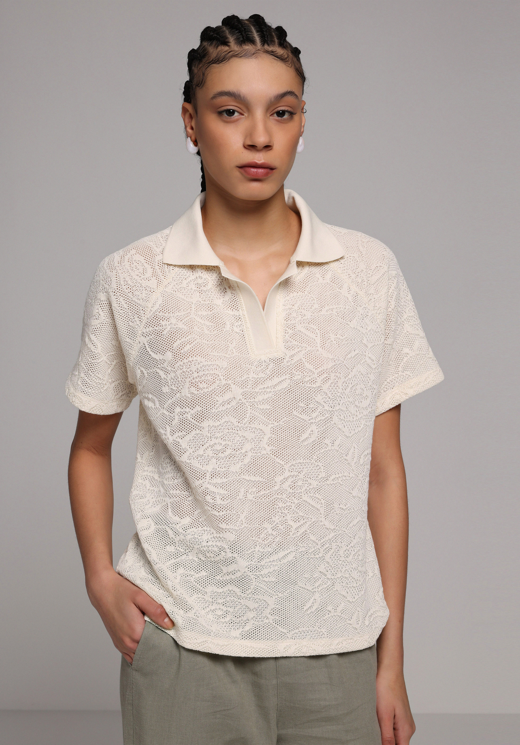 Regular Fit Polo Yaka Jakarlı Kadın Ekru Kısa Kol Tişört