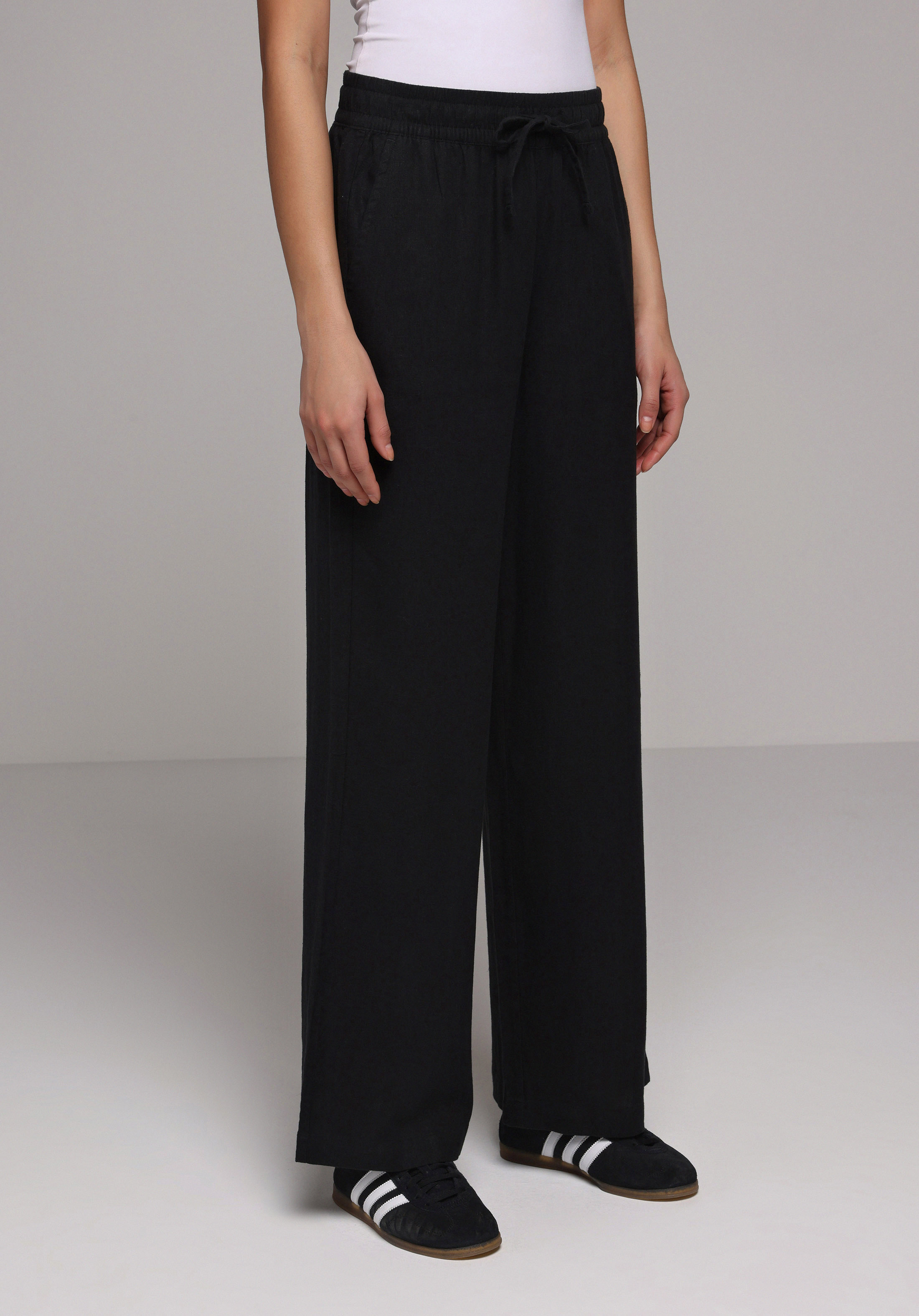 Regular Fit Yüksel Bel Geniş Paça Kadın Siyah  Pantolon