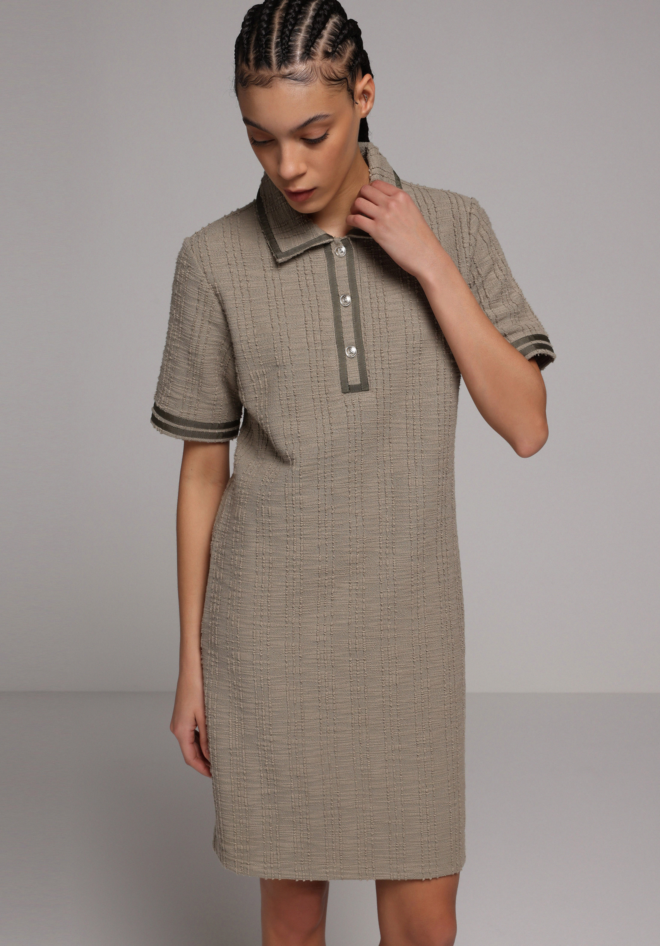 Regular Fit Jakarlı Kadın Yeşil Kısa Kol Elbise