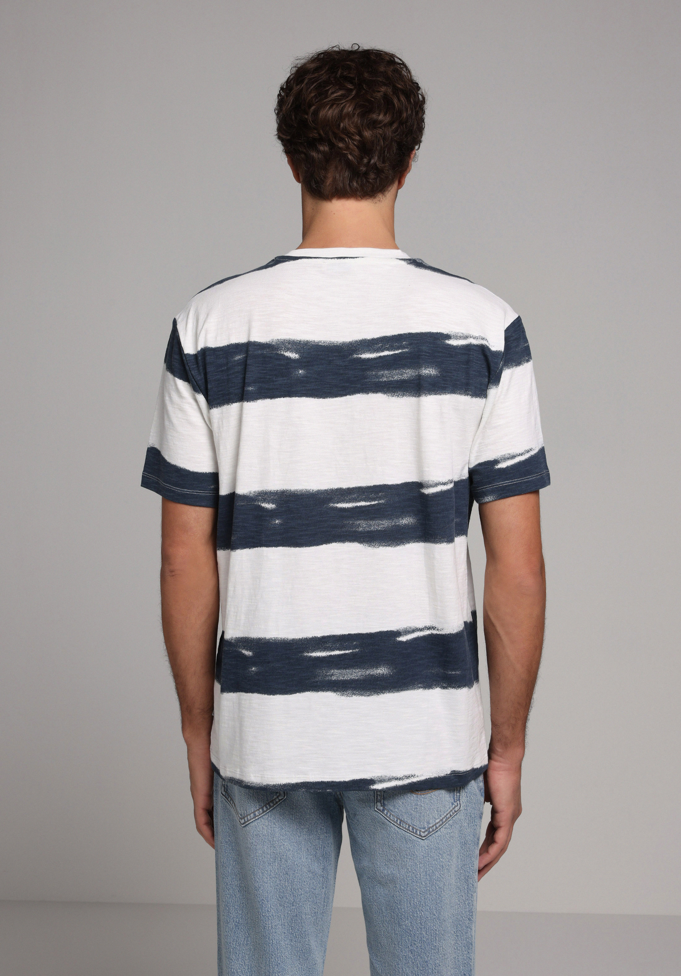Comfort Fit Yuvarlak Yaka Çizgili Erkek Lacivert Kısa Kol Tişört