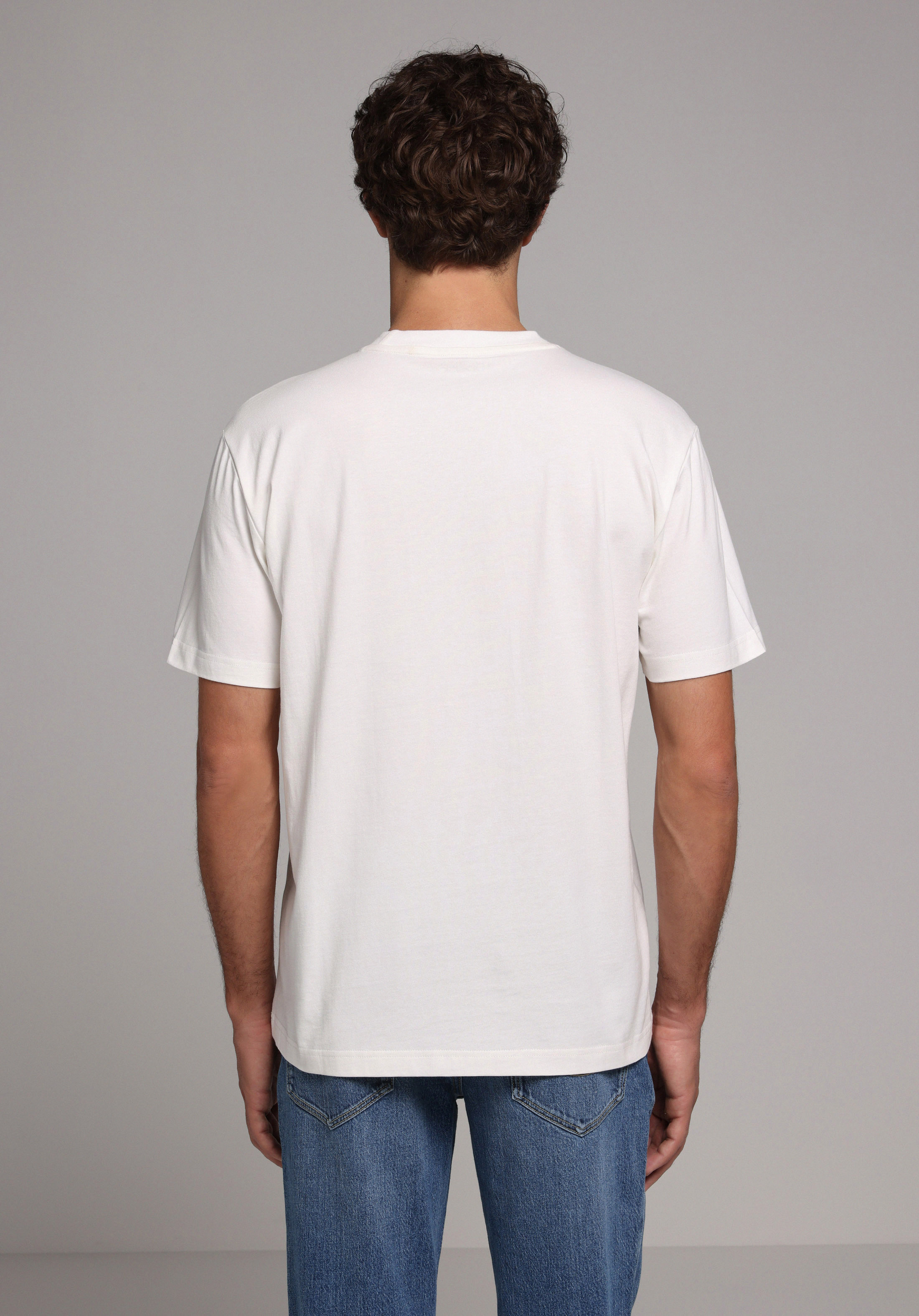 Comfort Fit Yuvarlak Yaka Düz Erkek Beyaz Kısa Kol Tişört