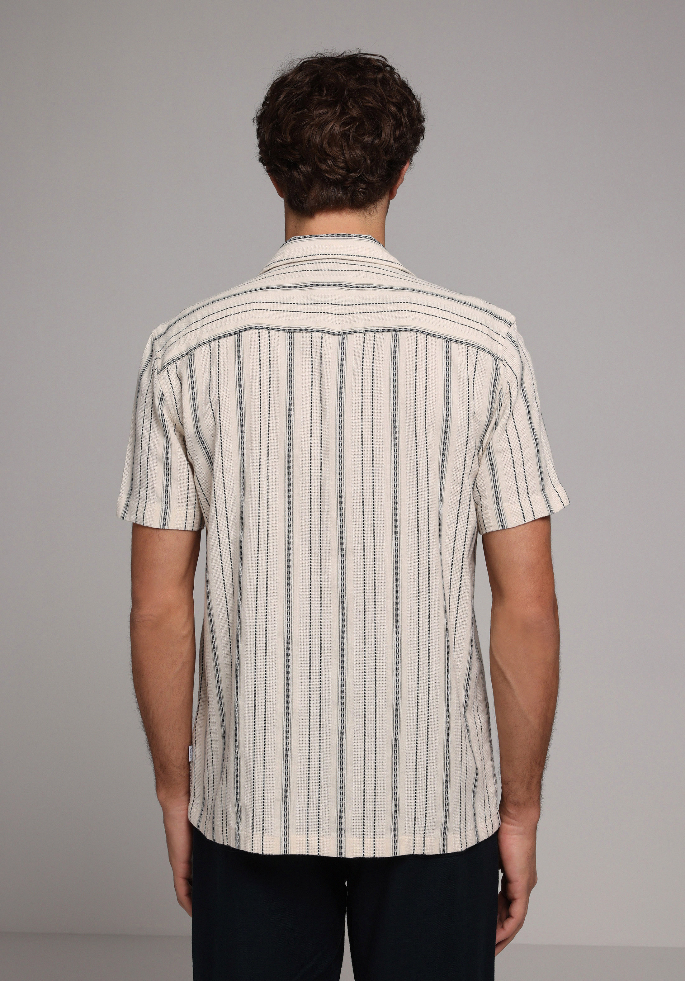 Regular Fit Shirt Neck Çizgili Erkek Ekru Kısa Kol Gömlek