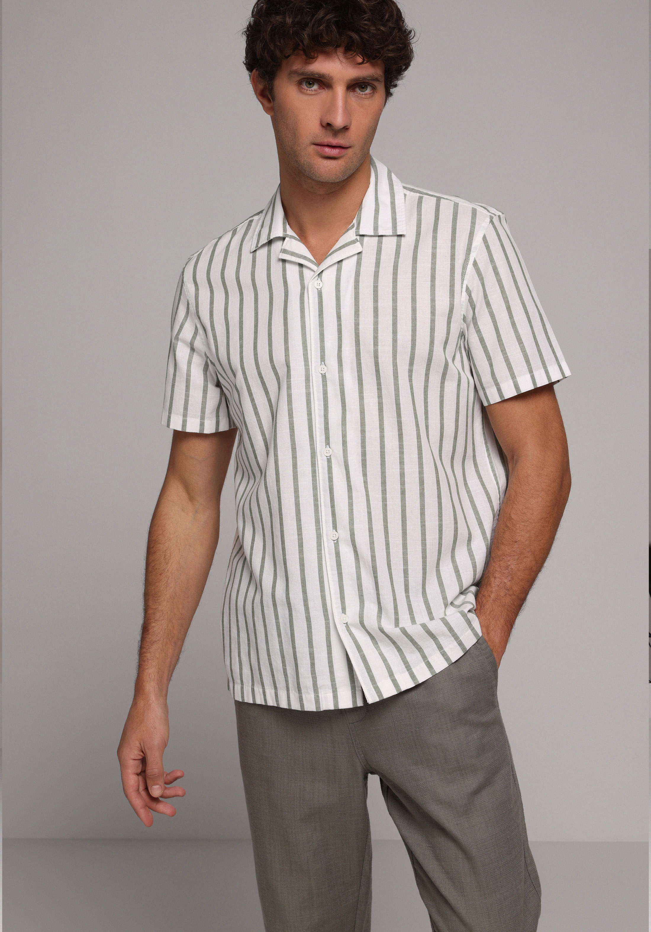 Regular Fit Shirt Neck Çizgili Erkek Yeşil Kısa Kol Gömlek