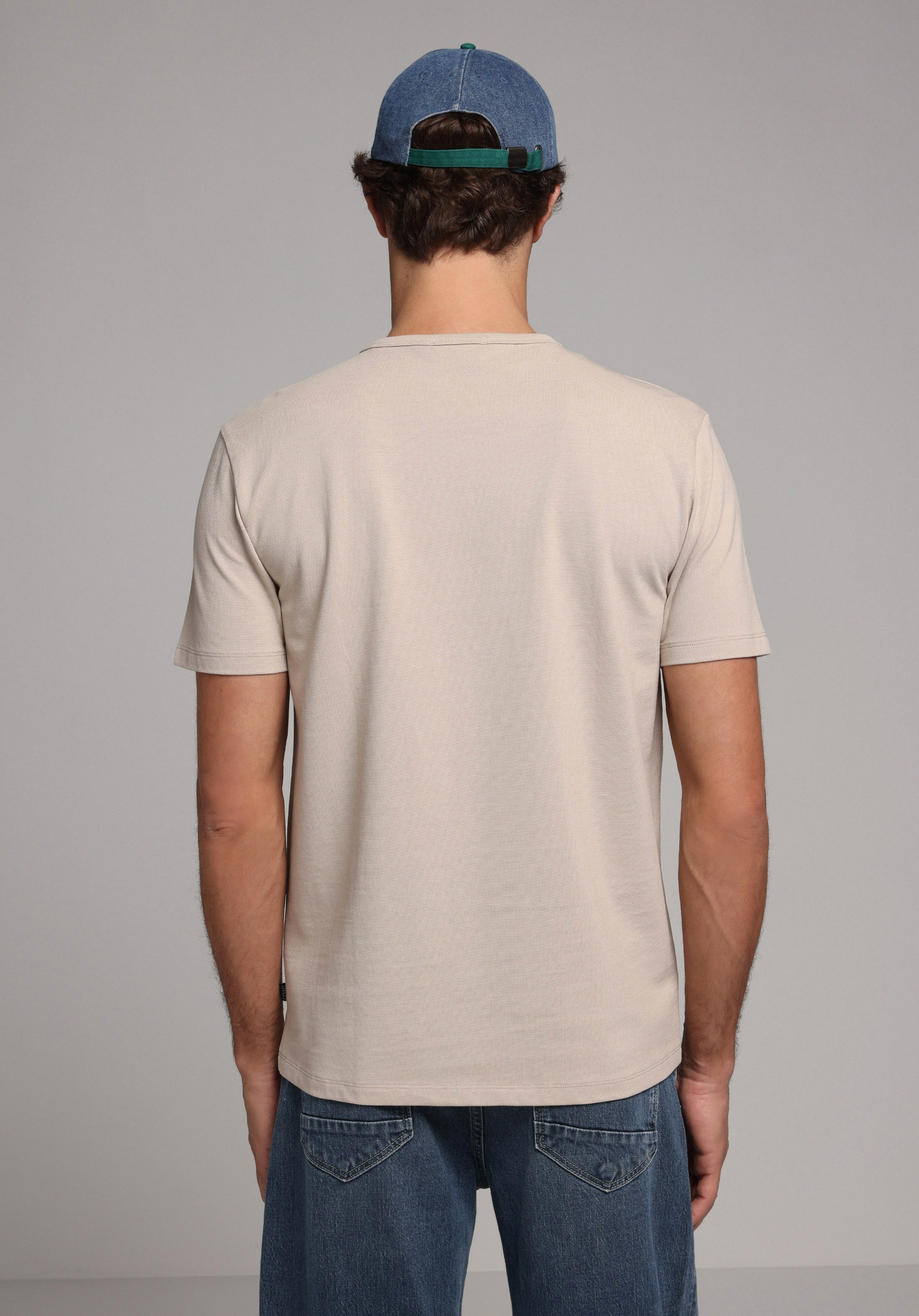 Regular Fit Yuvarlak Yaka Düz Erkek Bej Kısa Kol Tişört