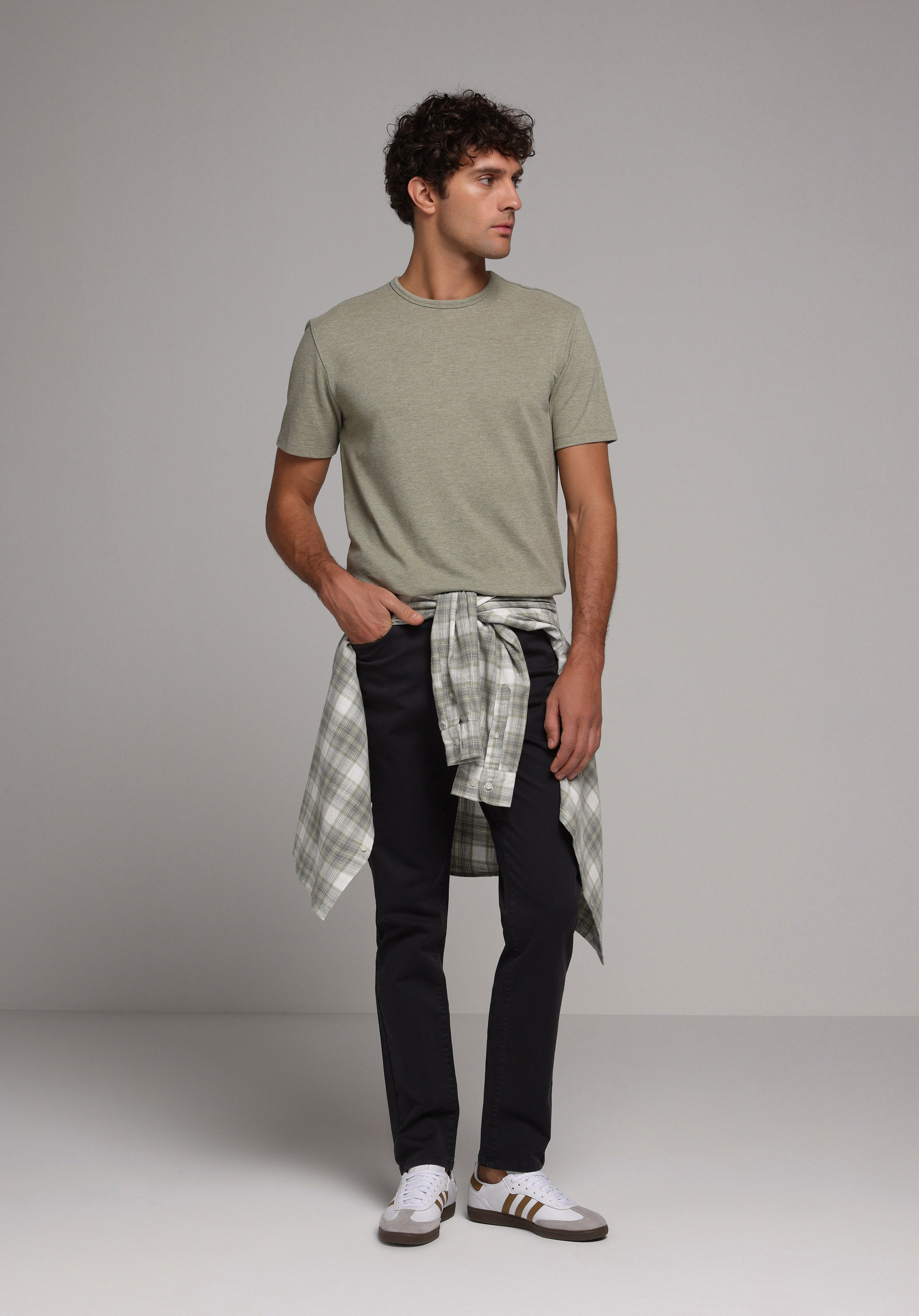 Regular Fit Yuvarlak Yaka Düz Erkek  Kısa Kol Tişört