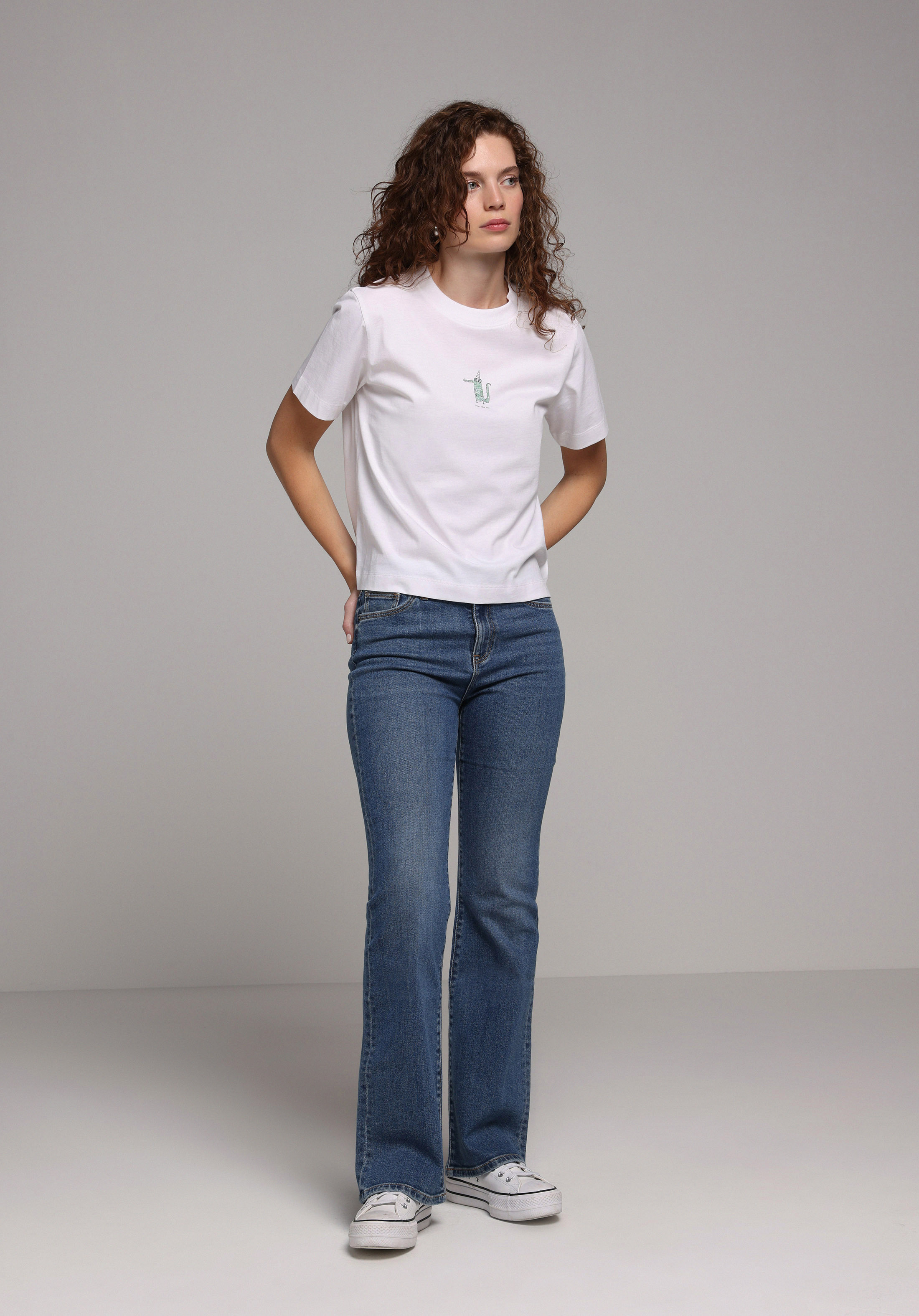 Boxy Fit Yuvarlak Yaka Baskılı Kadın Beyaz Kısa Kol Tişört