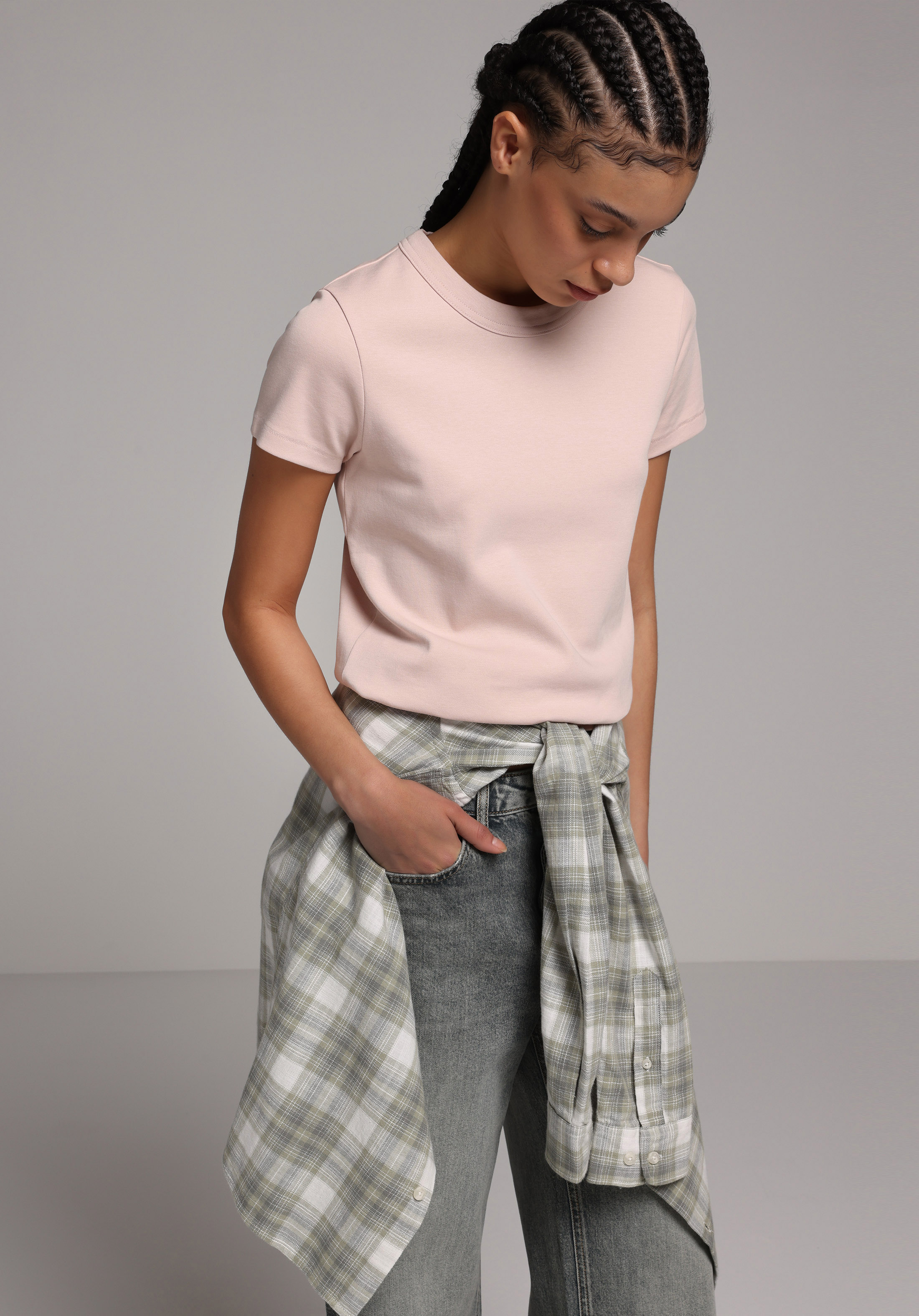 Slim Fit Yuvarlak Yaka Düz Kadın Pembe Kısa Kol Tişört