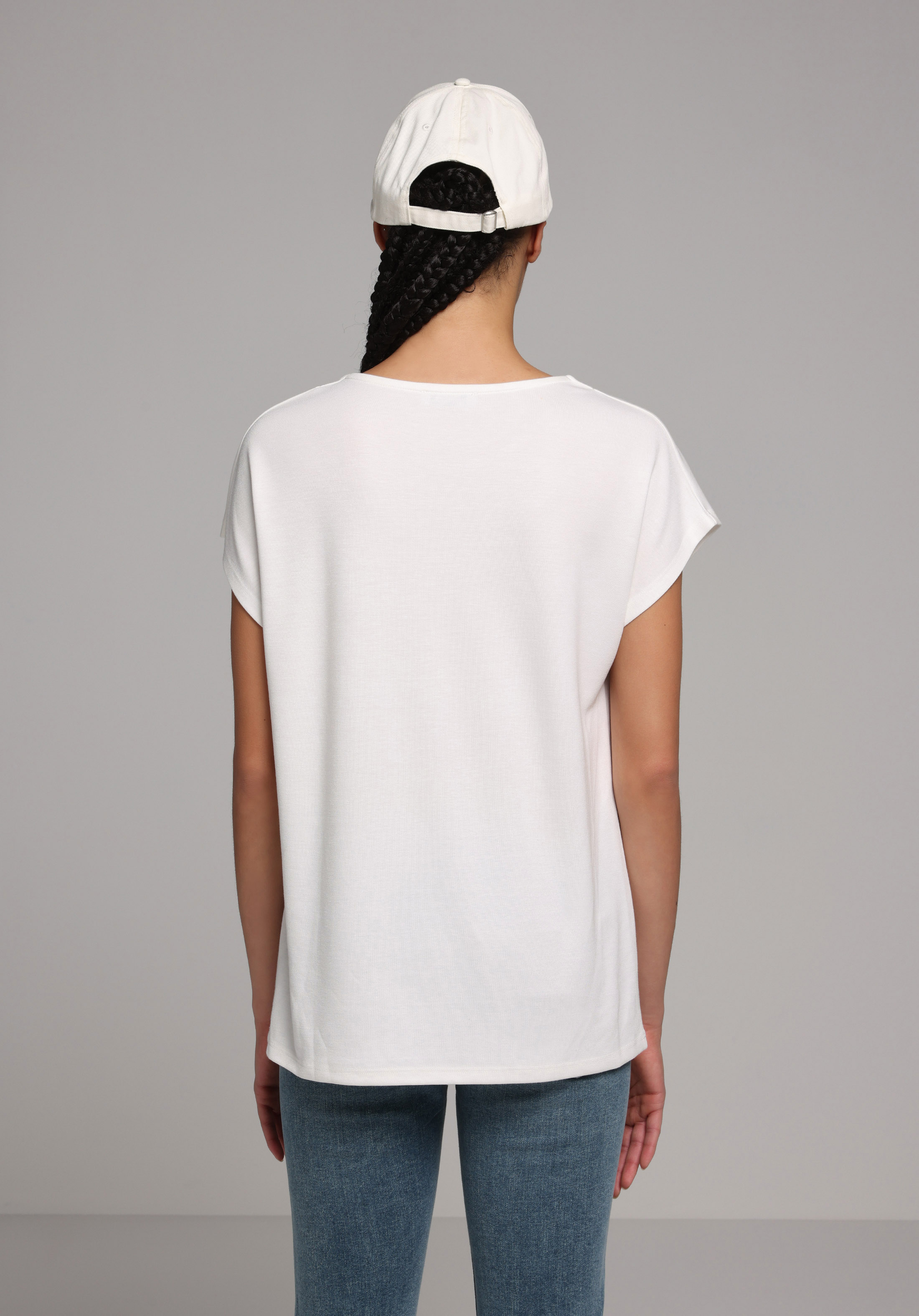 Regular Fit Yuvarlak Yaka Düz Kadın Beyaz Kısa Kol Tişört