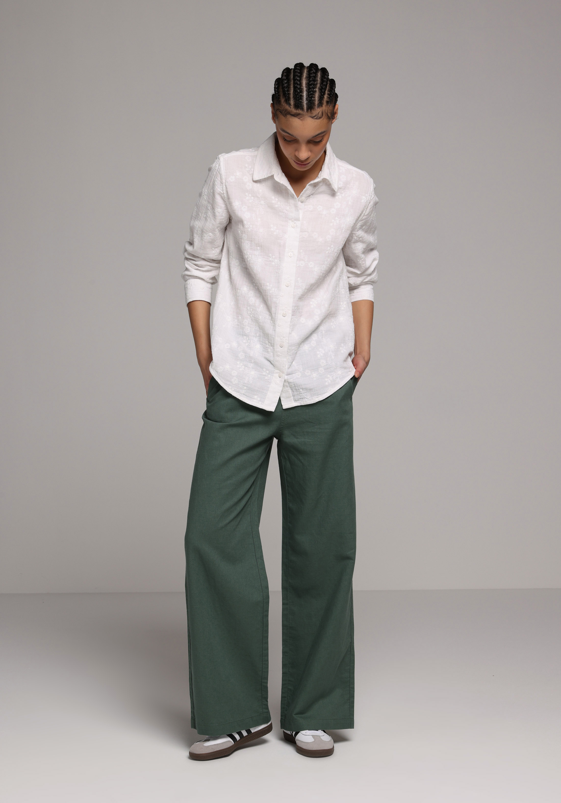 Regular Fit Shirt Neck Düz Kadın Beyaz Uzun Kol Gömlek