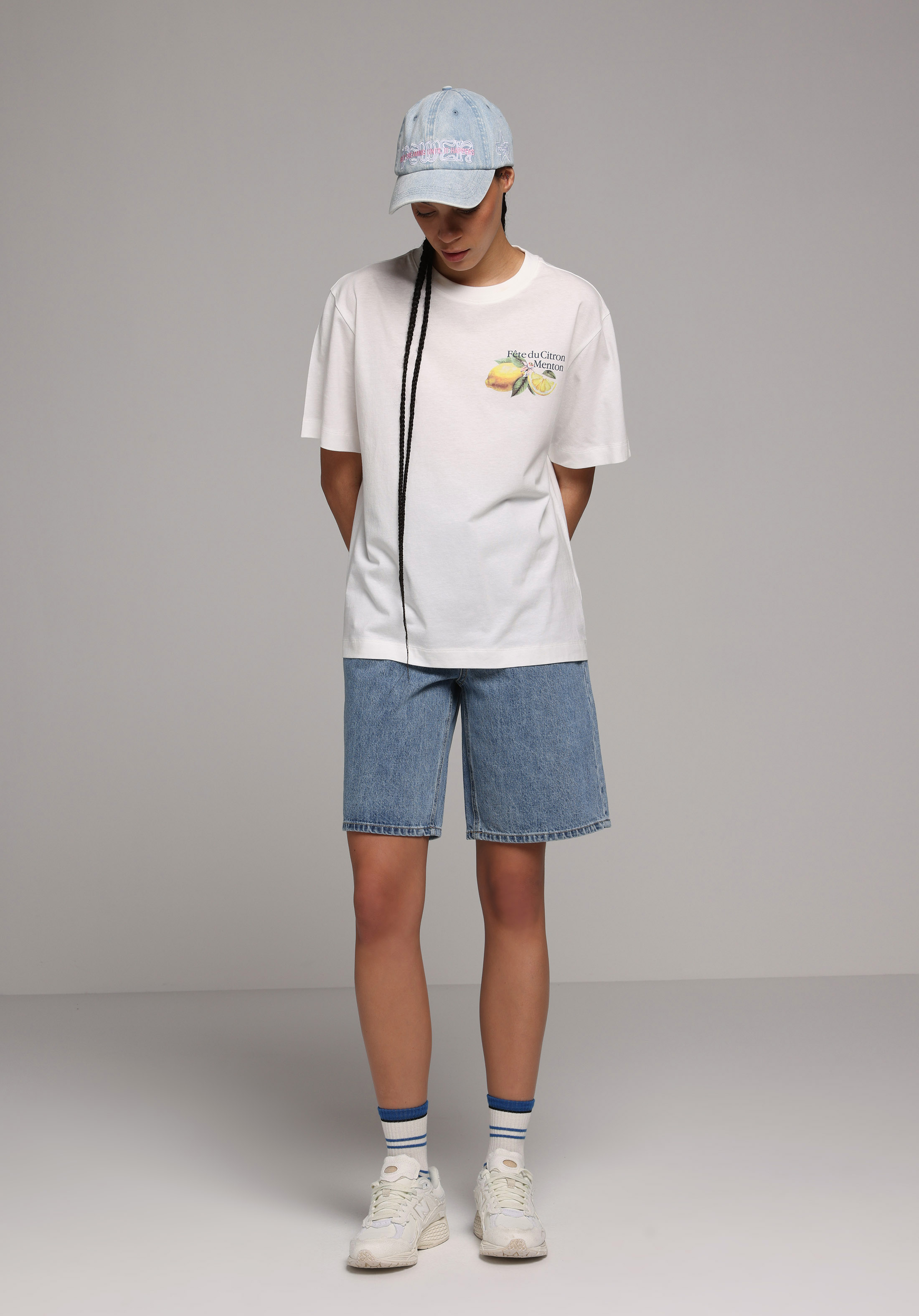 Regular Fit Yüksel Bel Düz Kadın Mid İndigo Denim Jean Şort