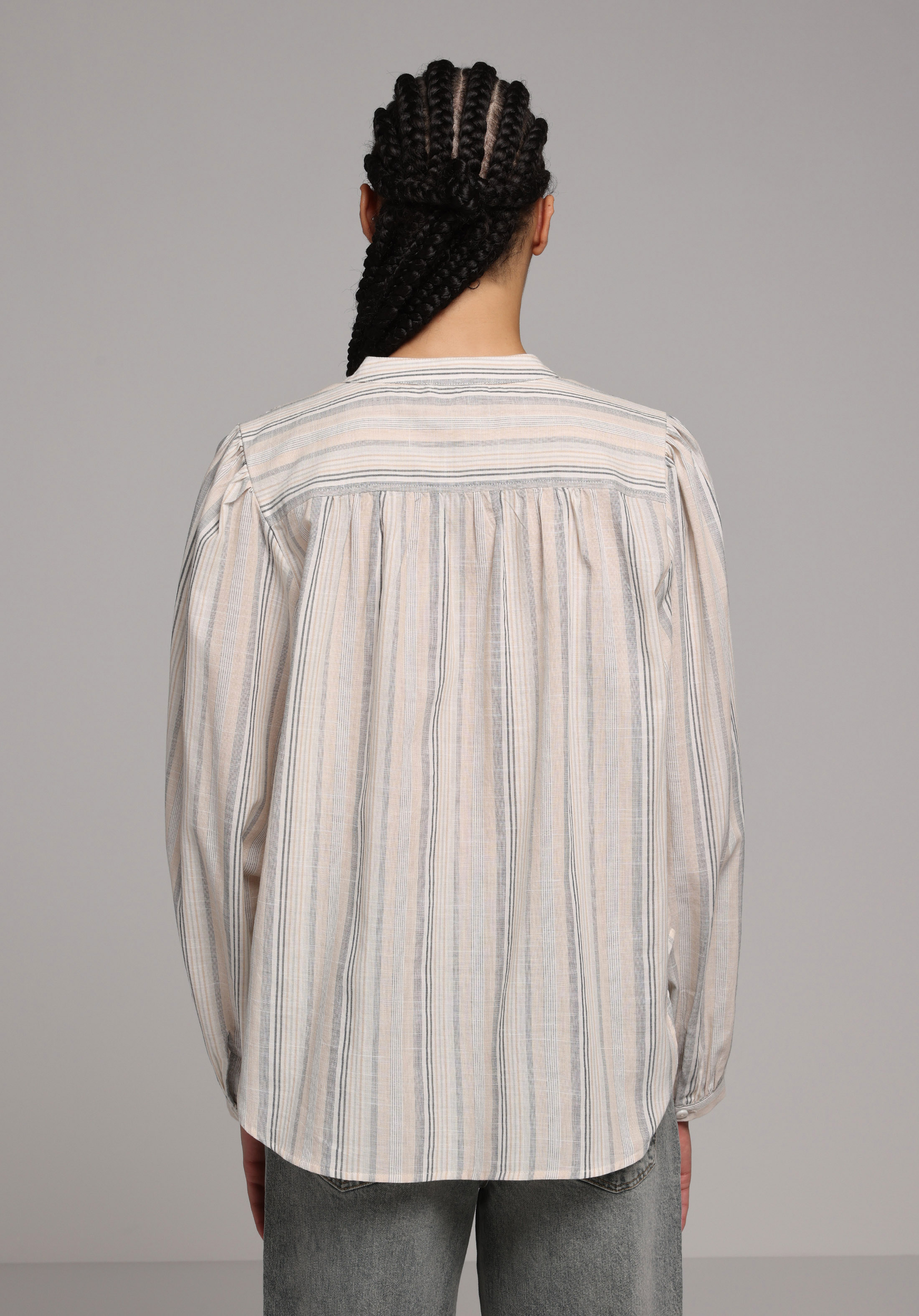 Fashion Fit Hakim Yaka Çizgili Kadın Bej Uzun Kol Gömlek