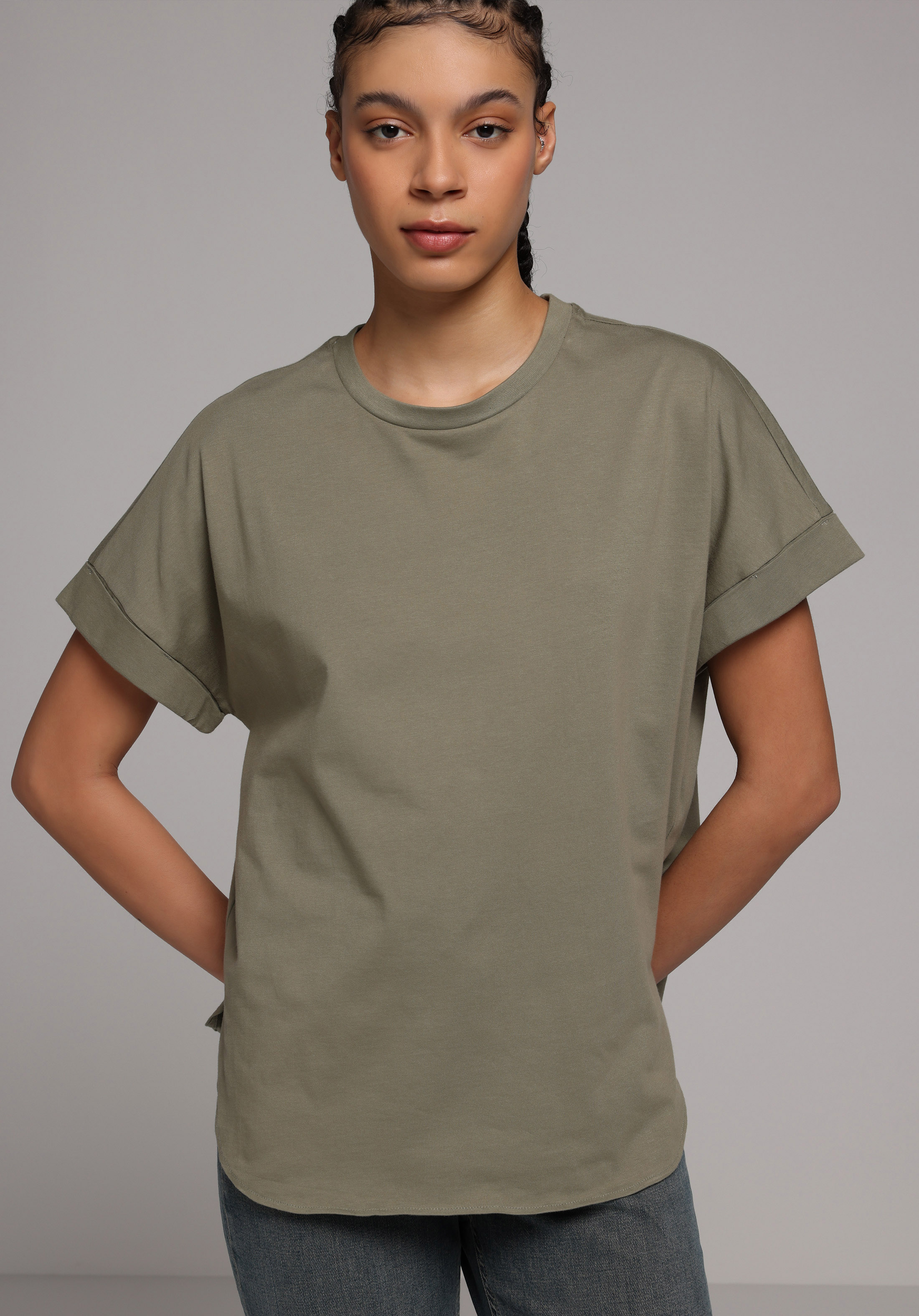 Regular Fit Yuvarlak Yaka Düz Kadın Yeşil Kısa Kol Tişört