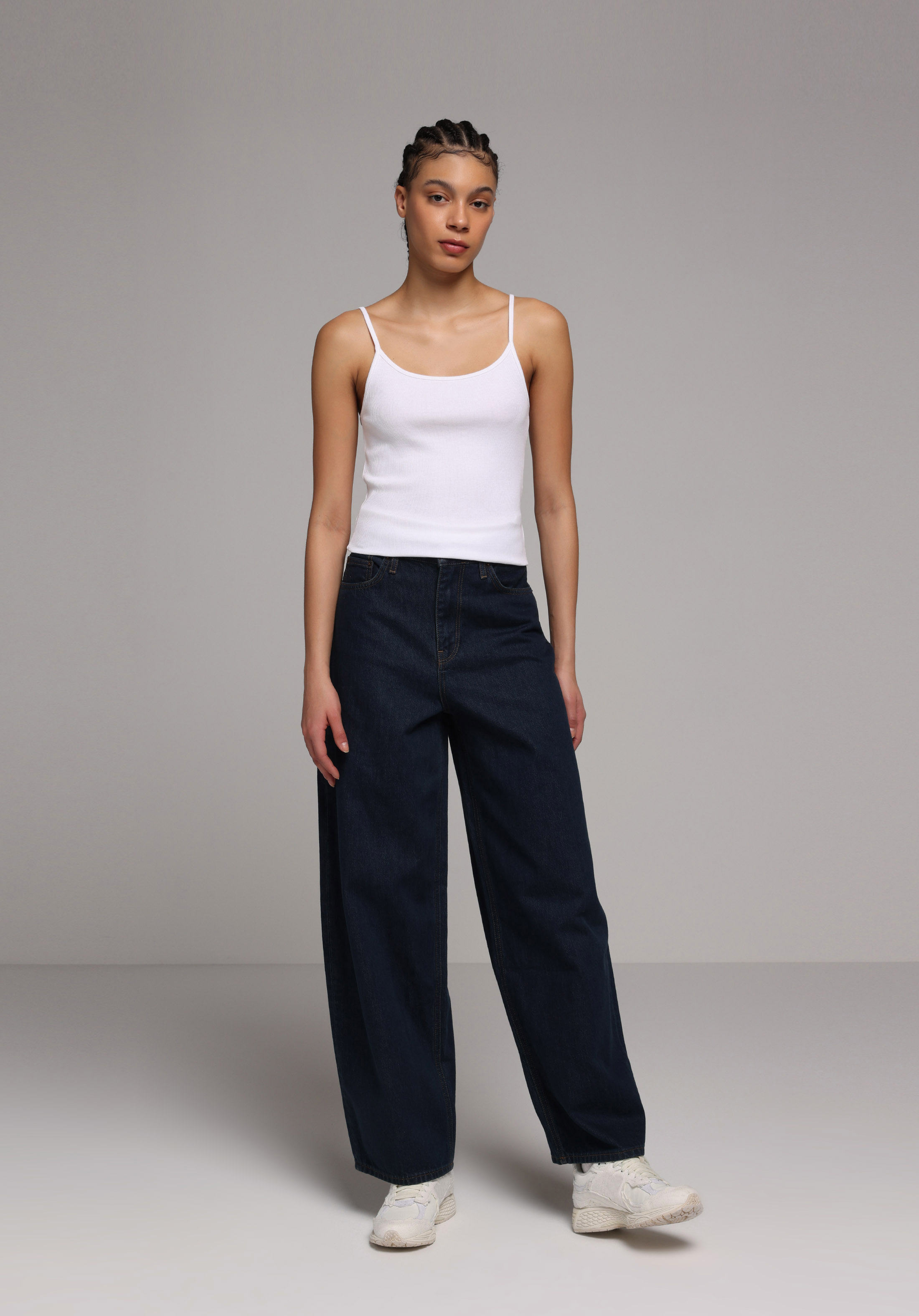 Baggy Fit Orta Bel Daralan Paça Kadın Dark İndigo Denim Jean Pantolon