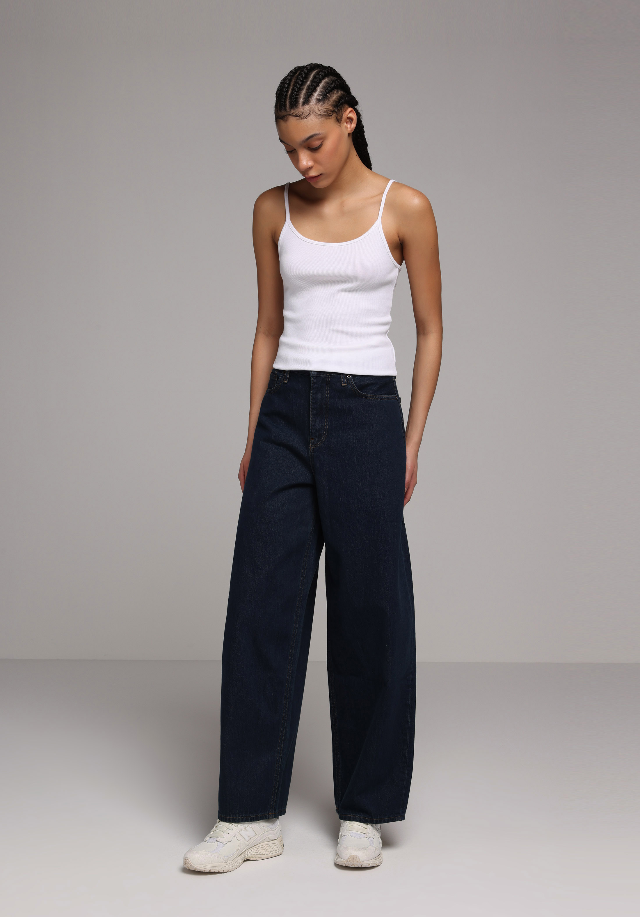 Baggy Fit Orta Bel Daralan Paça Kadın Dark İndigo Denim Jean Pantolon