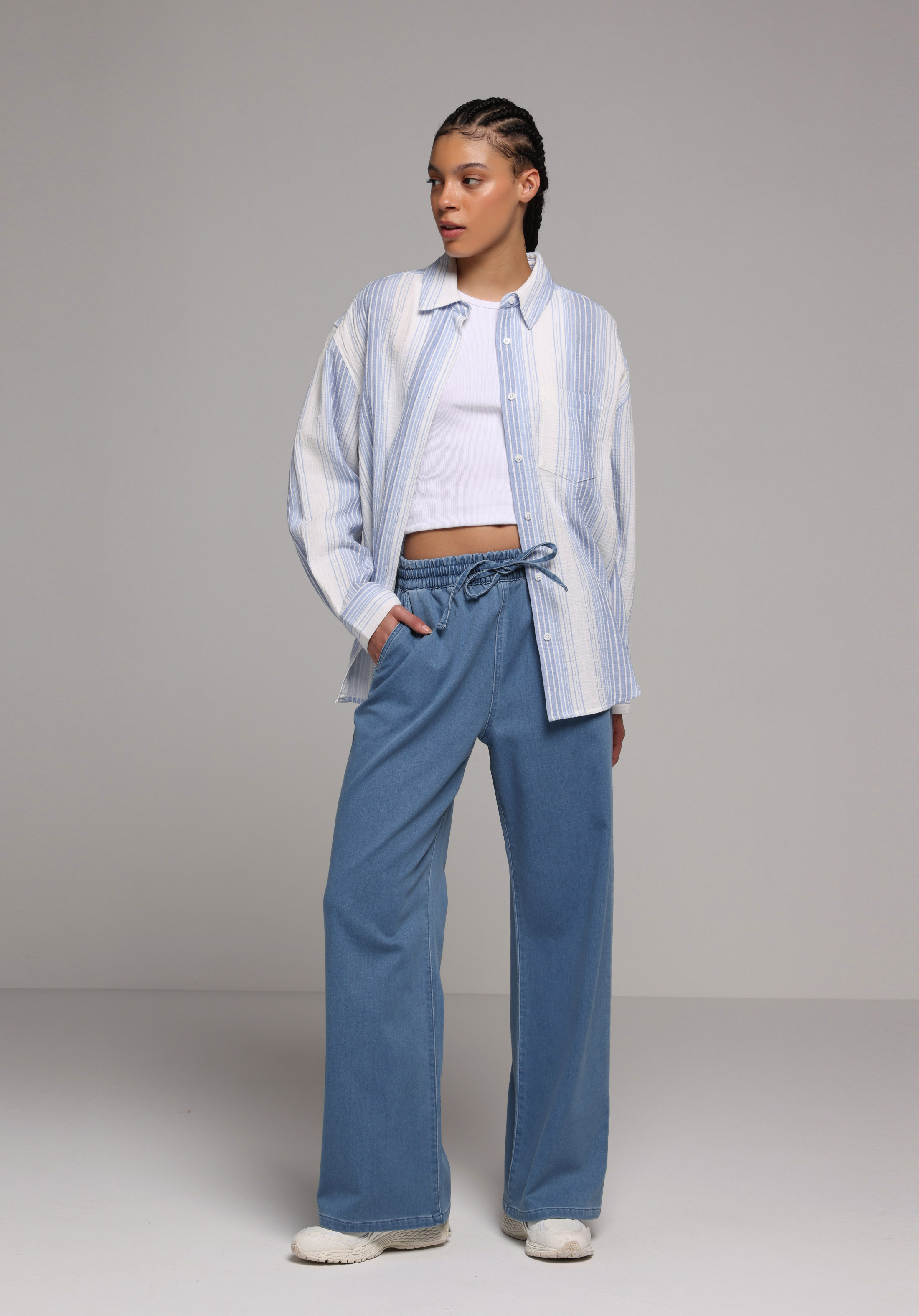 Regular Fit   Kadın Mid İndigo Denim Jean Pantolon