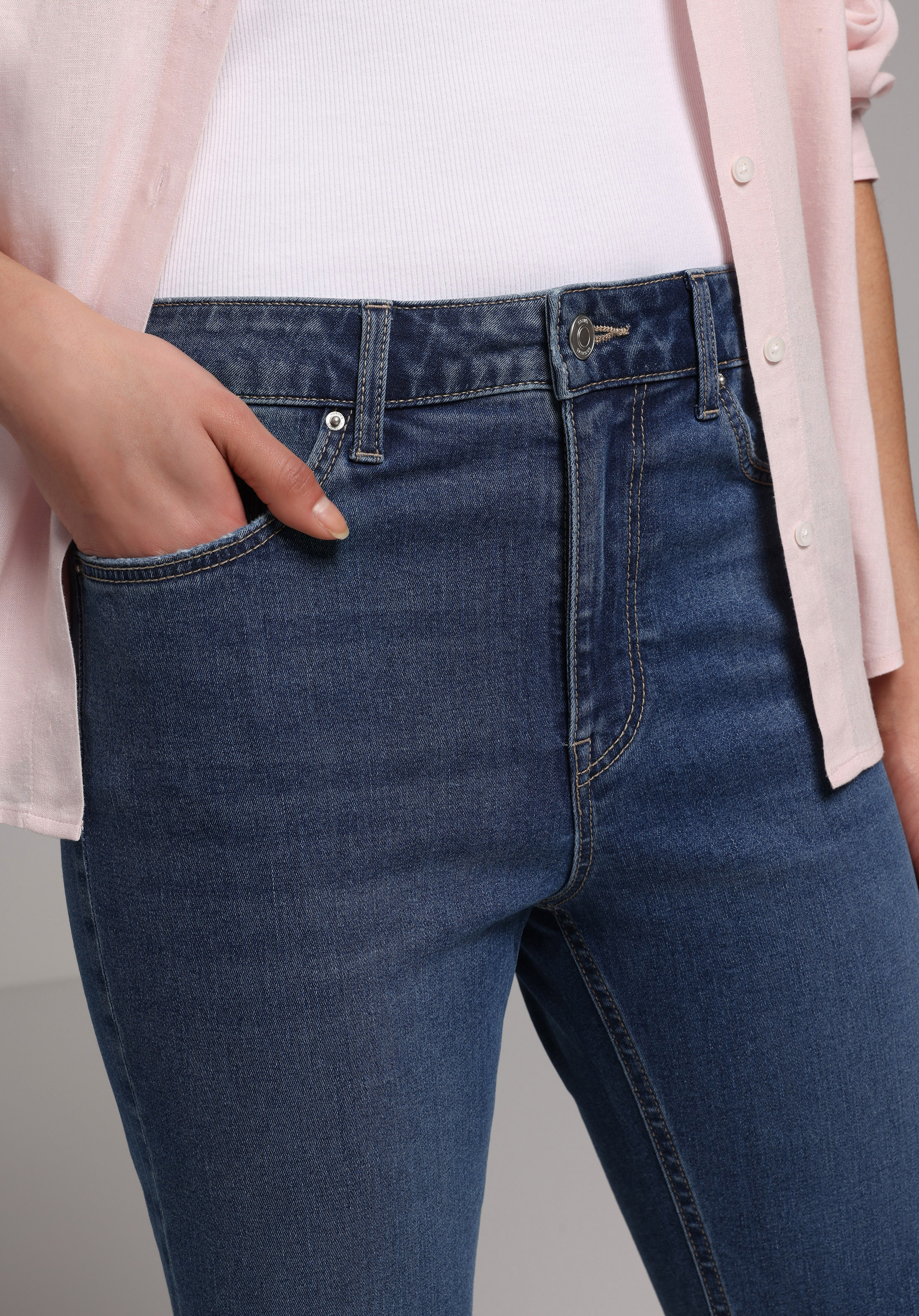 Slim Fit Yüksel Bel Düz Kadın Mid İndigo Denim Jean Şort