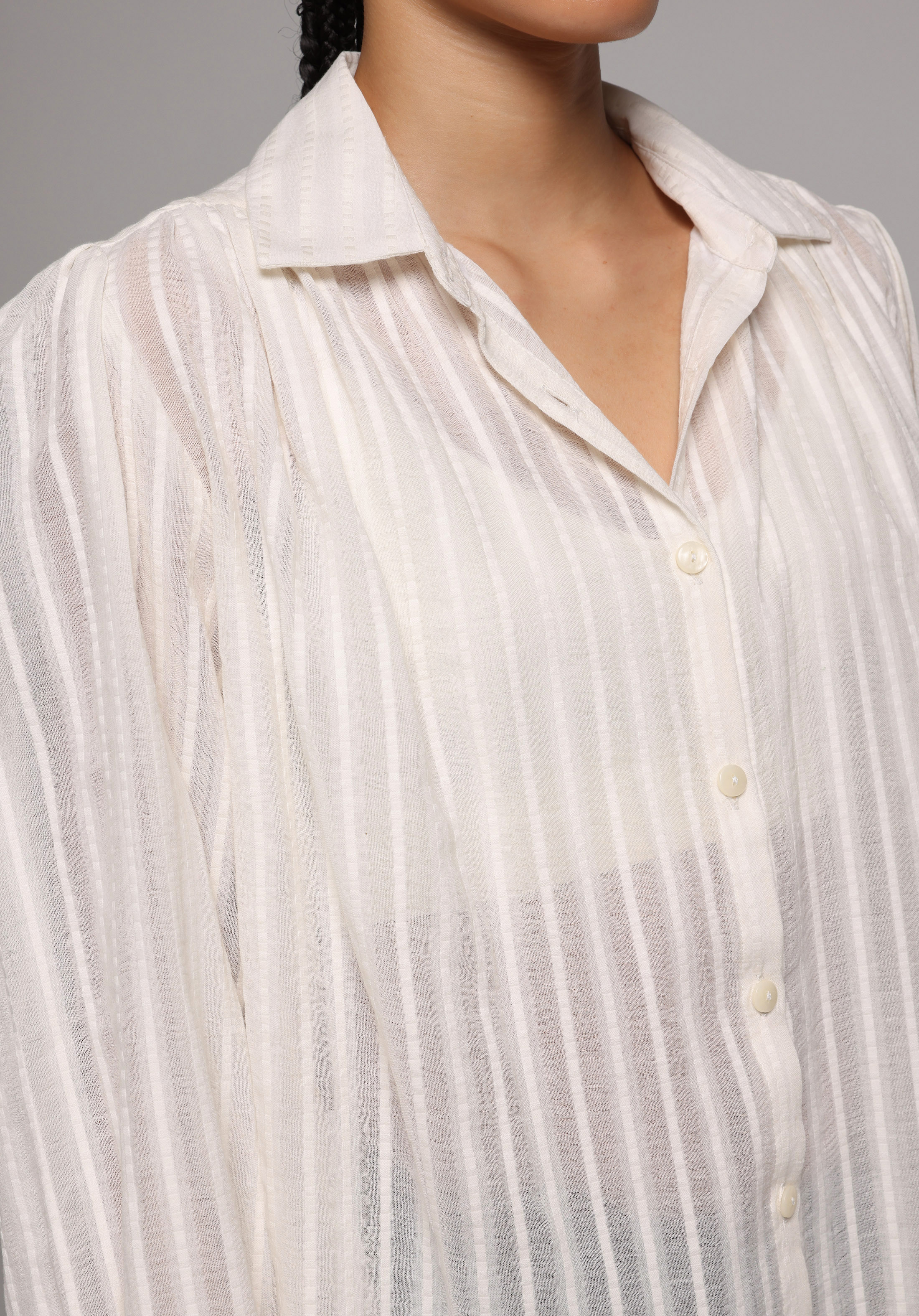 Fashion Fit Shirt Neck Jakarlı Kadın Ekru Uzun Kol Gömlek