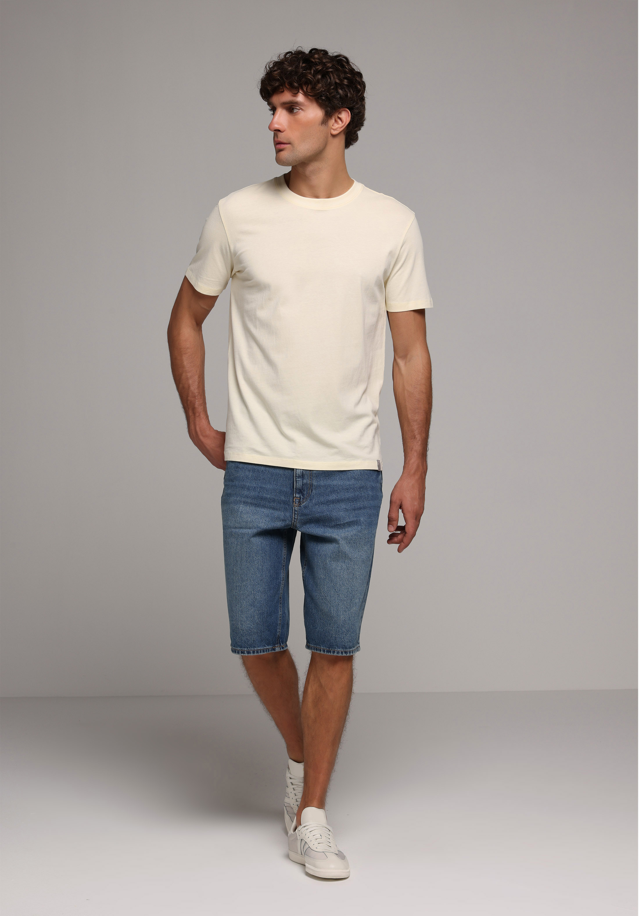 Loose Fit Orta Bel Düz Erkek Mid İndigo Denim Jean Şort