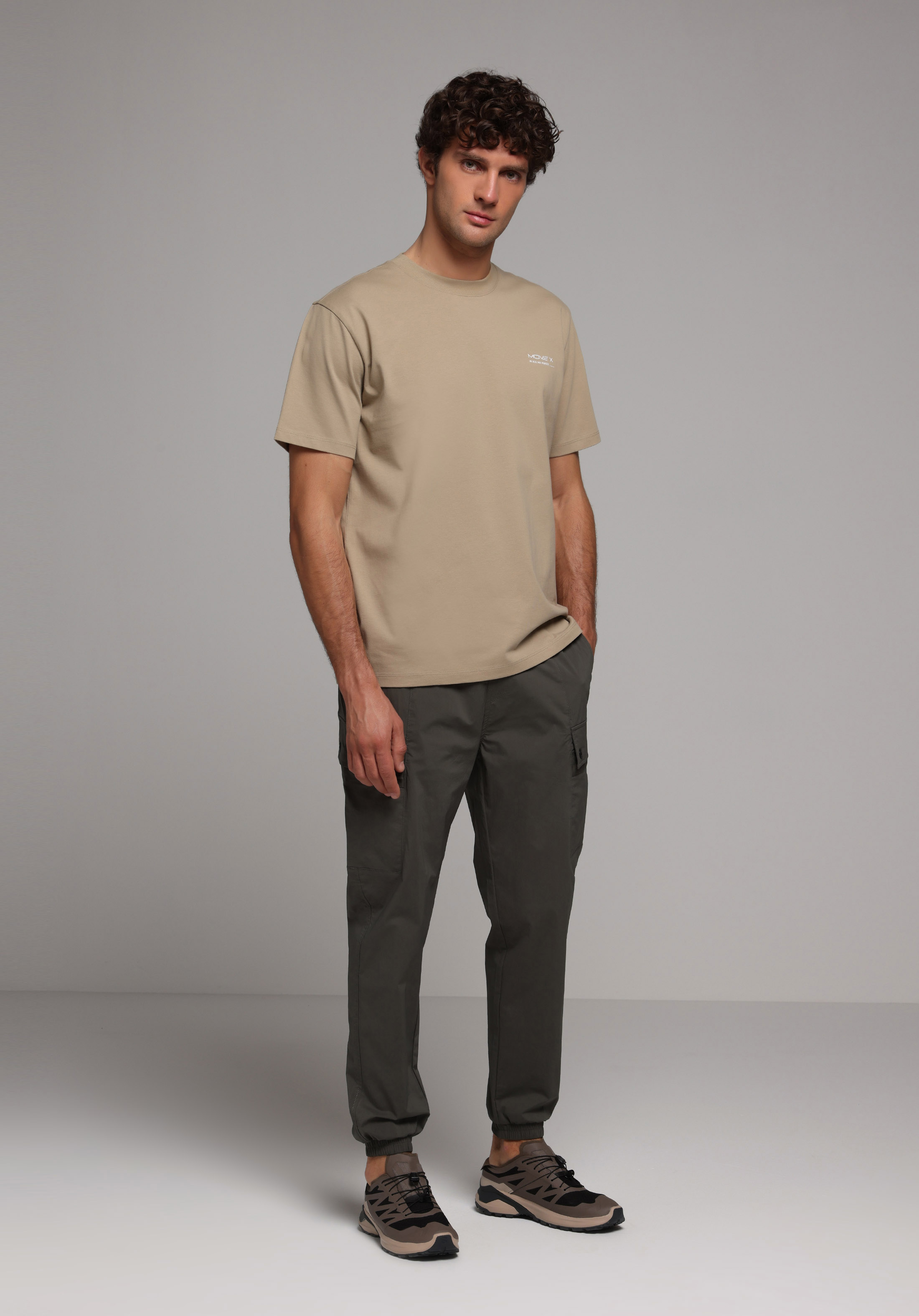 Comfort Fit Yuvarlak Yaka Düz Erkek Bej Kısa Kol Tişört