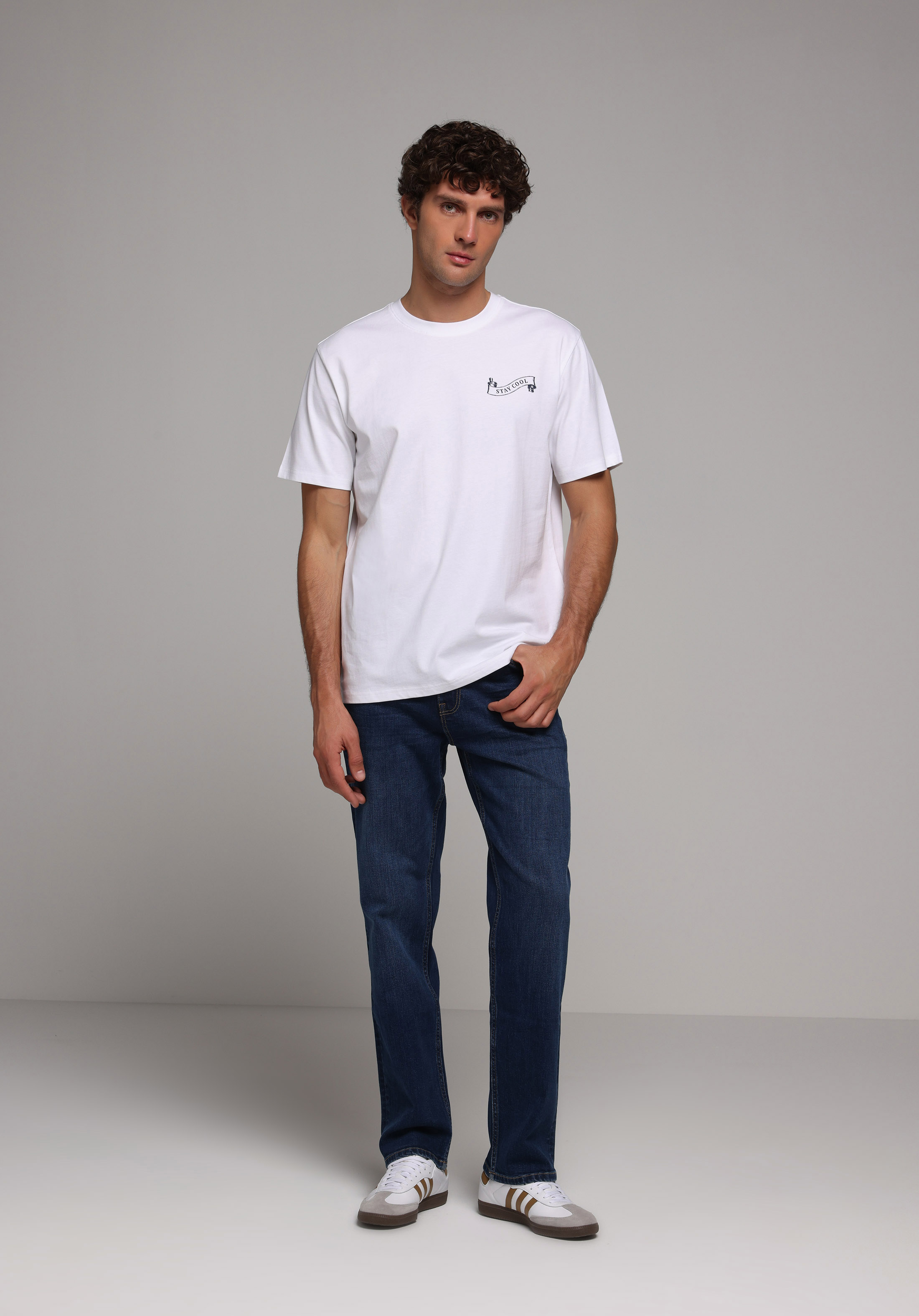 Comfort Fit Yuvarlak Yaka Düz Erkek Beyaz Kısa Kol Tişört