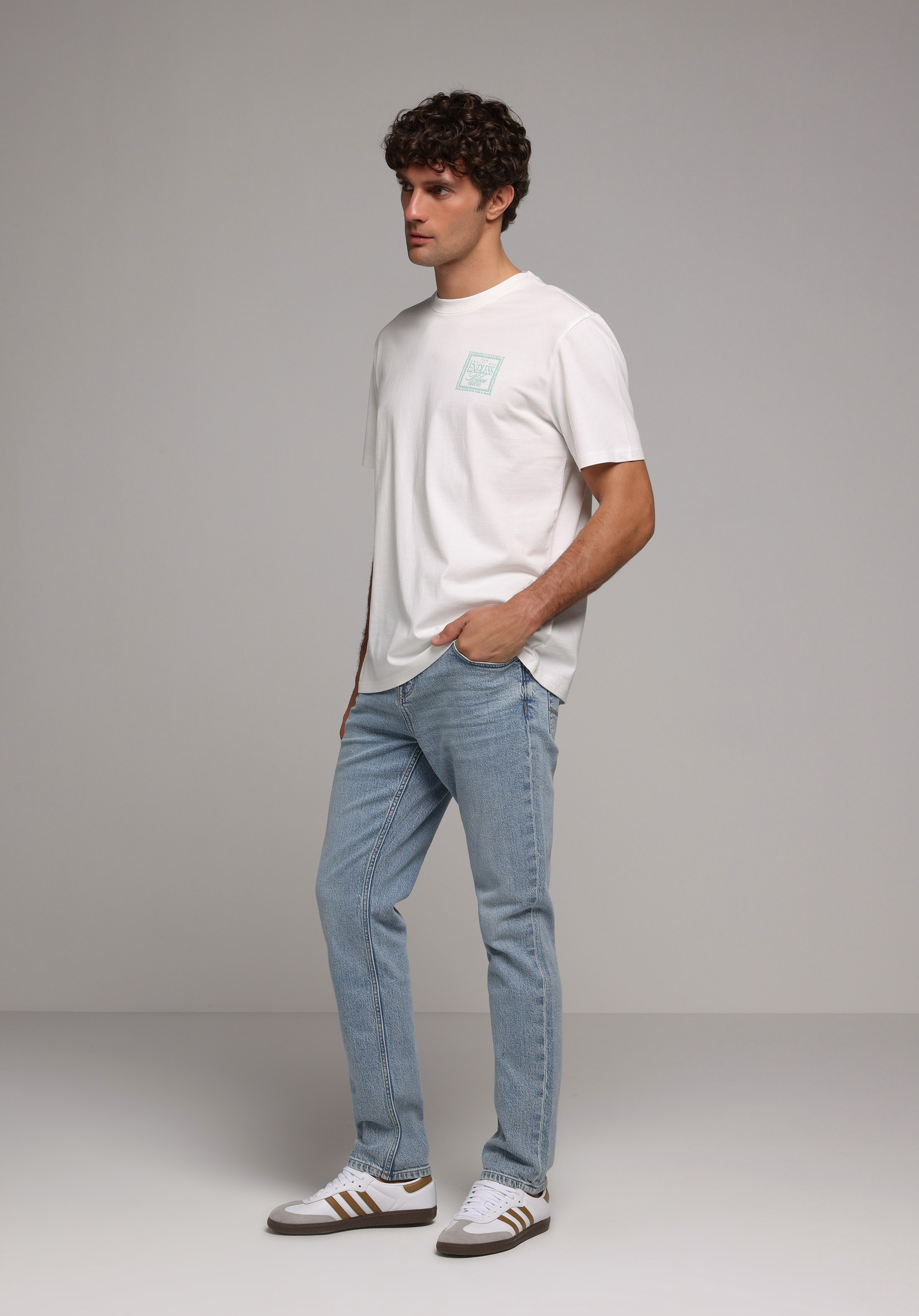 Straight Fit   Erkek Light İndigo Denim Jean Pantolon