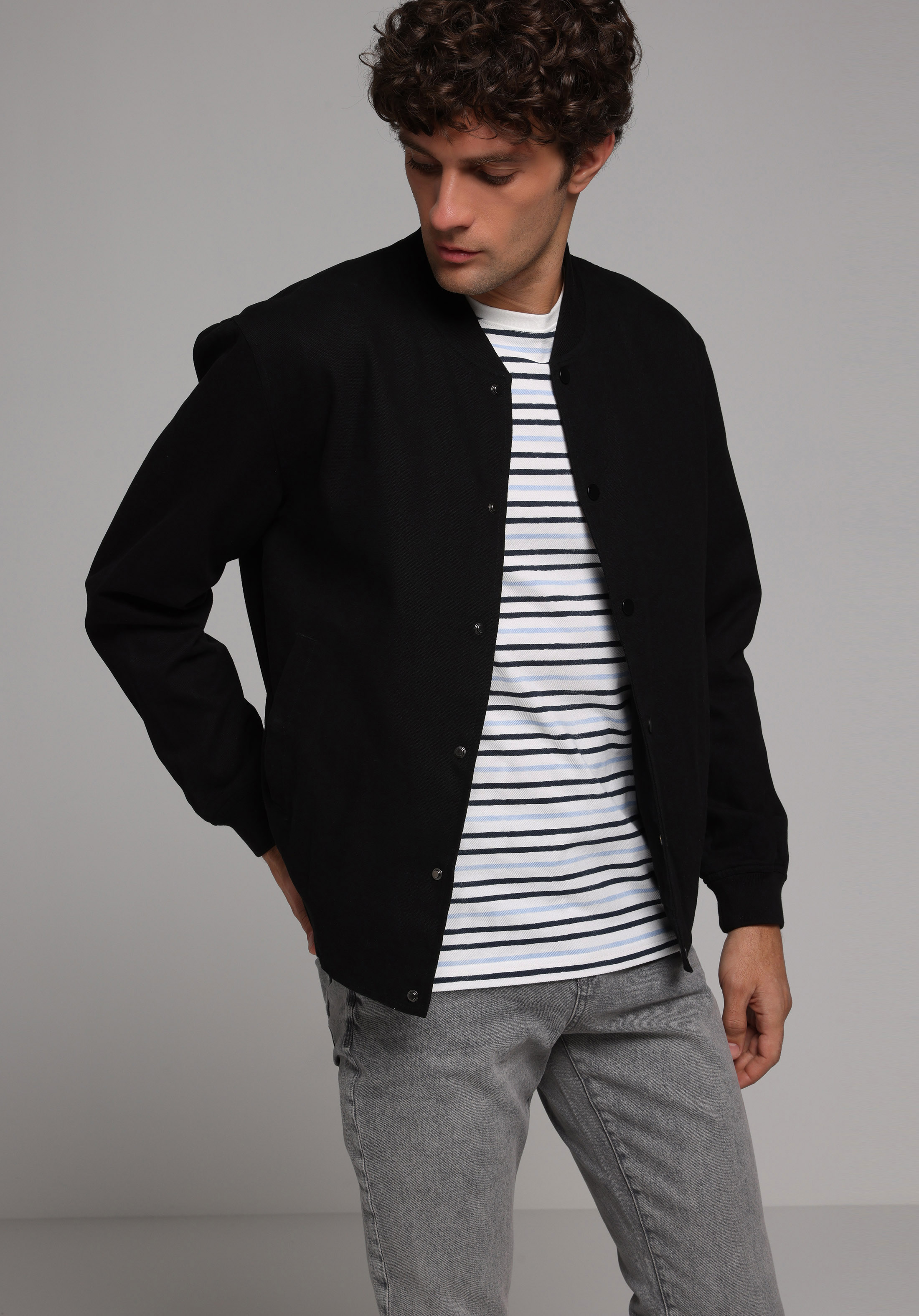 Regular Fit    Erkek Siyah Ceket