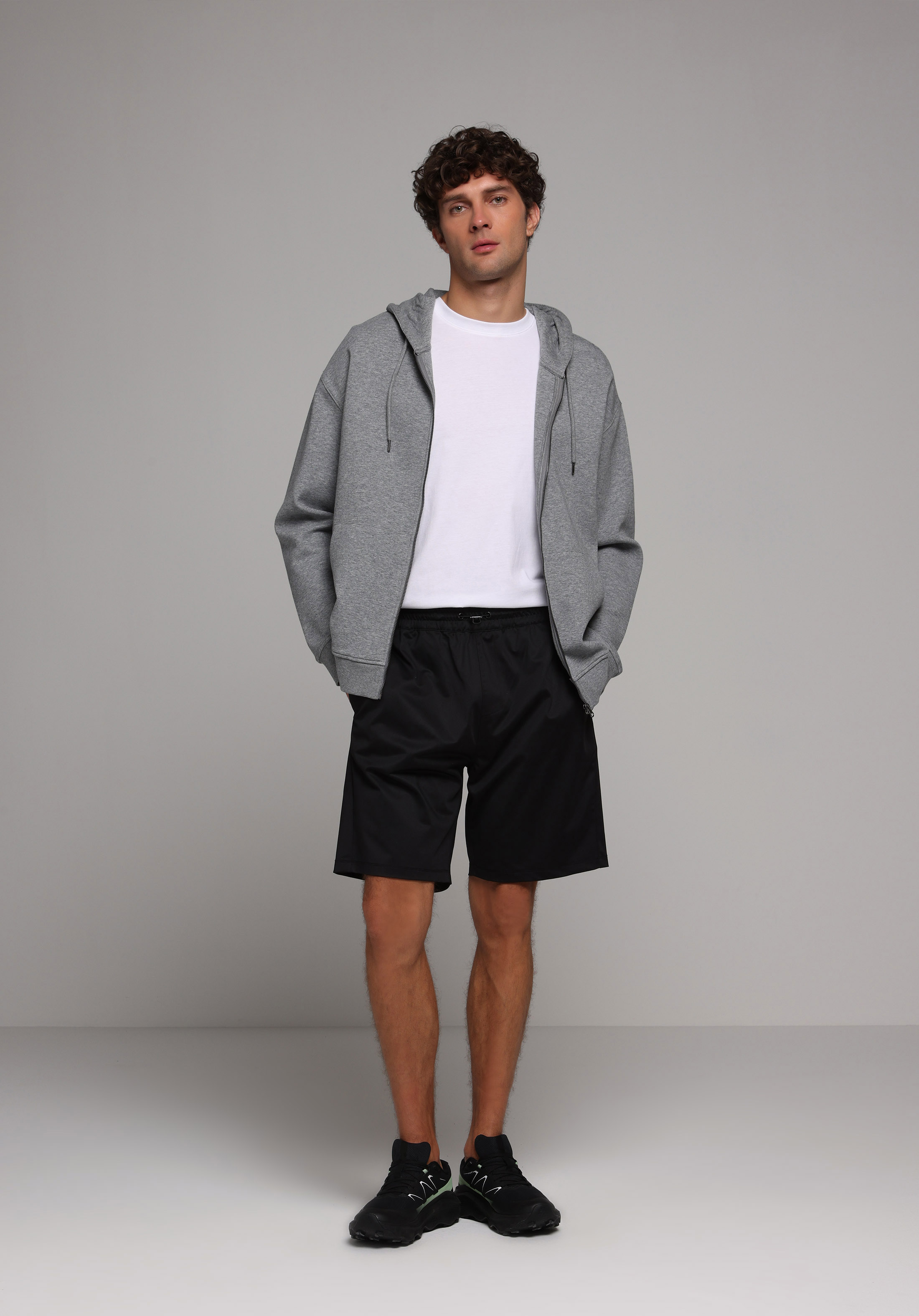 Regular Fit Orta Bel Düz Erkek Siyah Şort