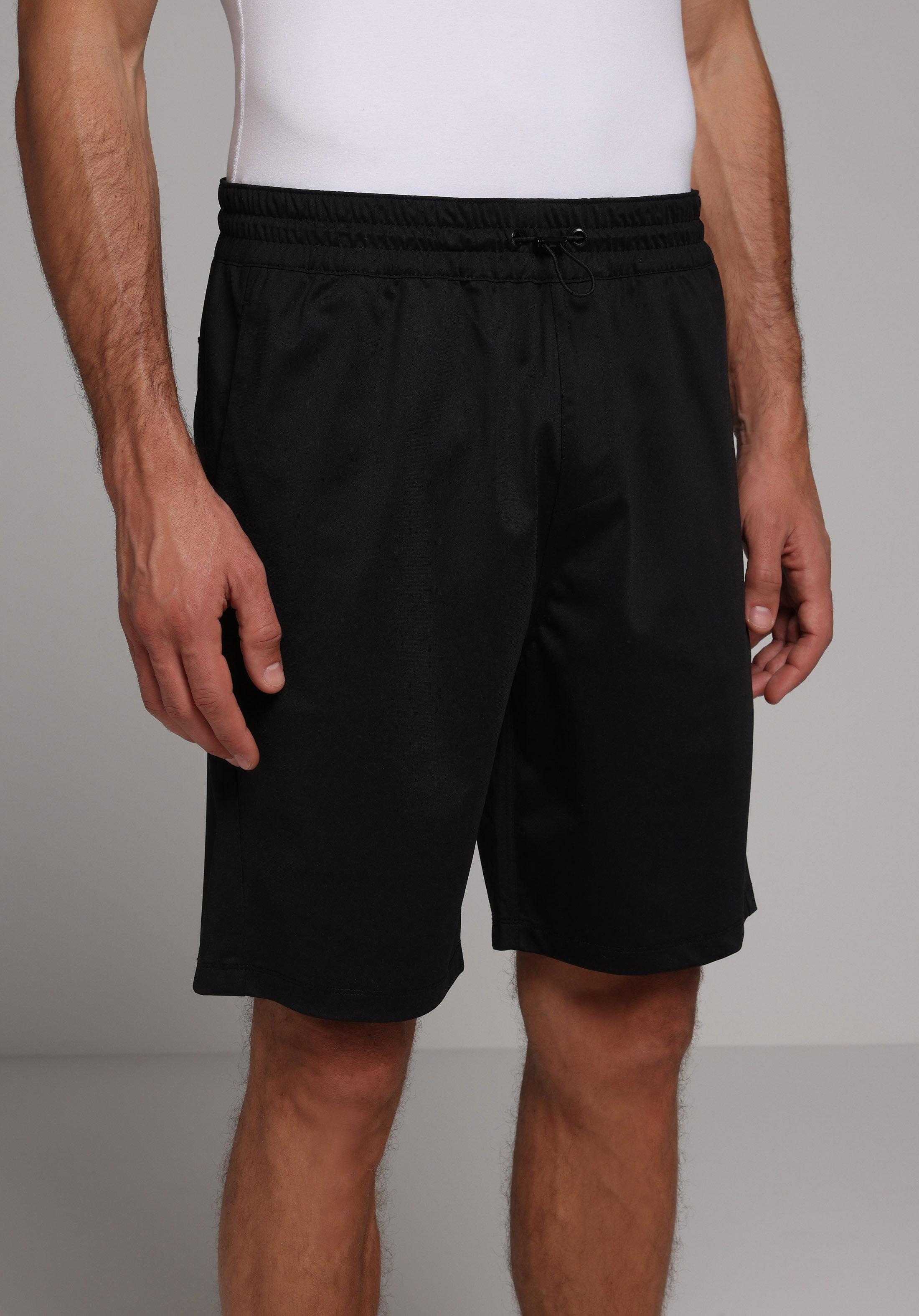 Regular Fit Orta Bel Düz Erkek Siyah Şort