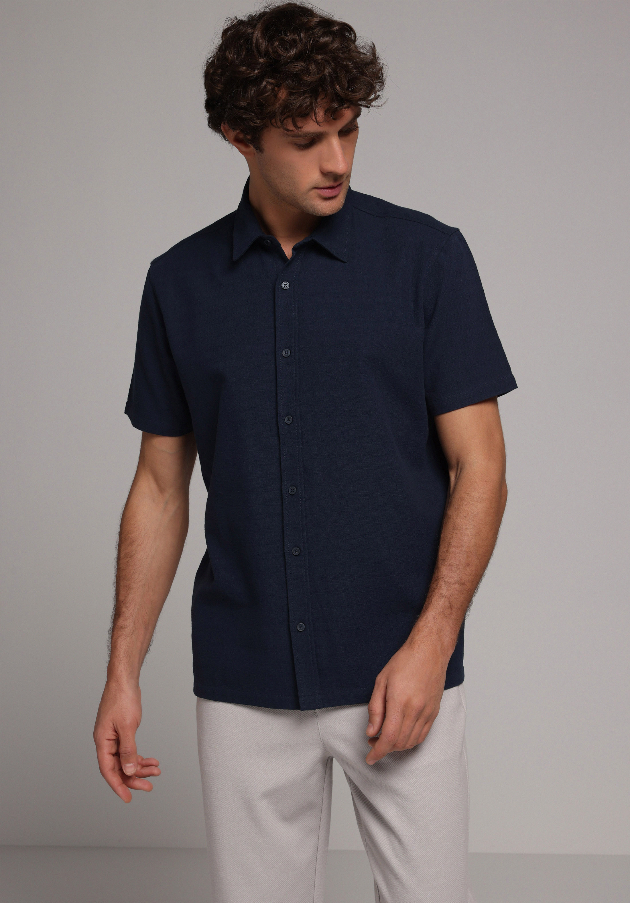 Regular Fit Shirt Neck Düz Erkek Lacivert Kısa Kol Gömlek