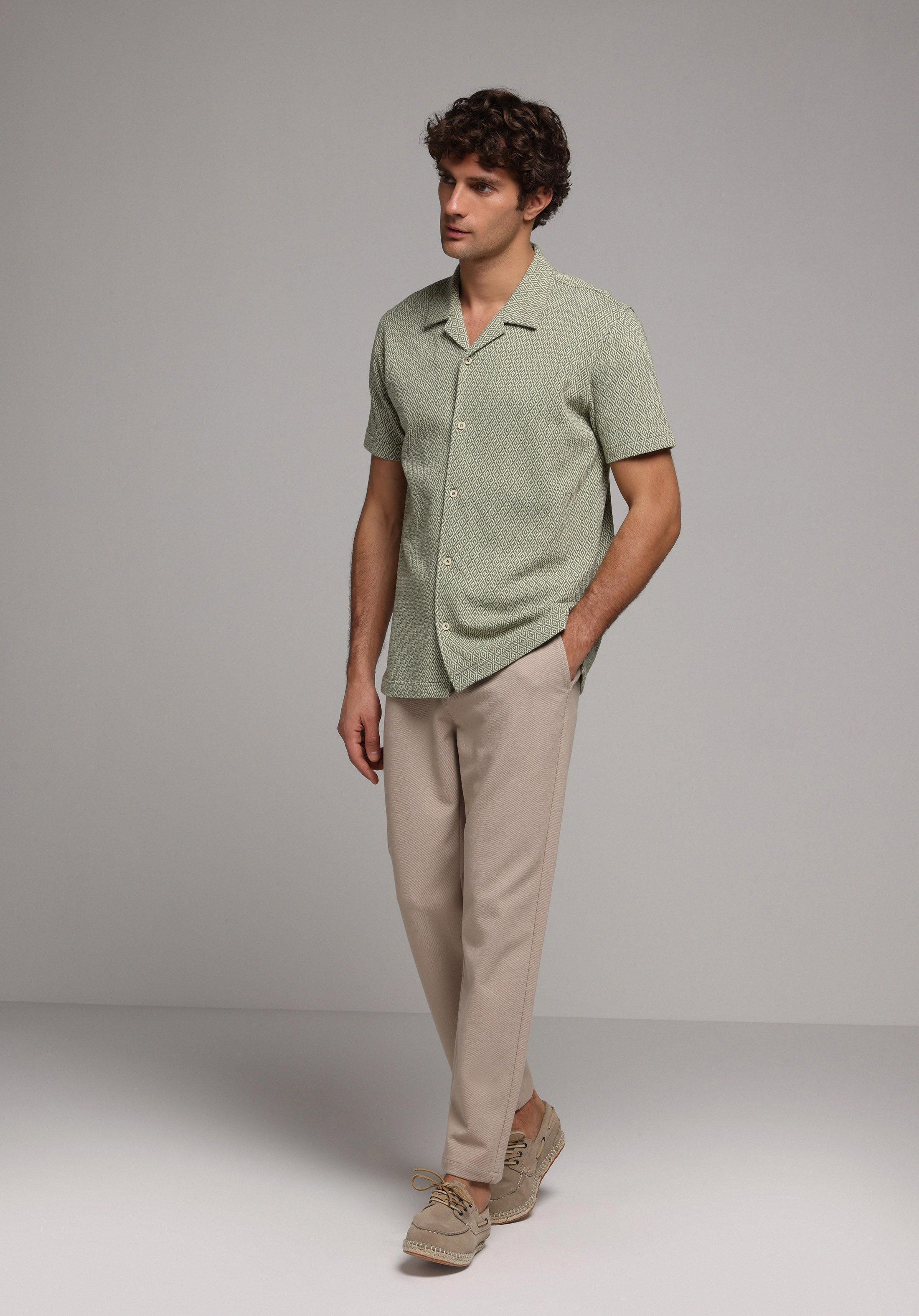 Regular Fit Shirt Neck Jakarlı Erkek Yeşil Kısa Kol Tişört