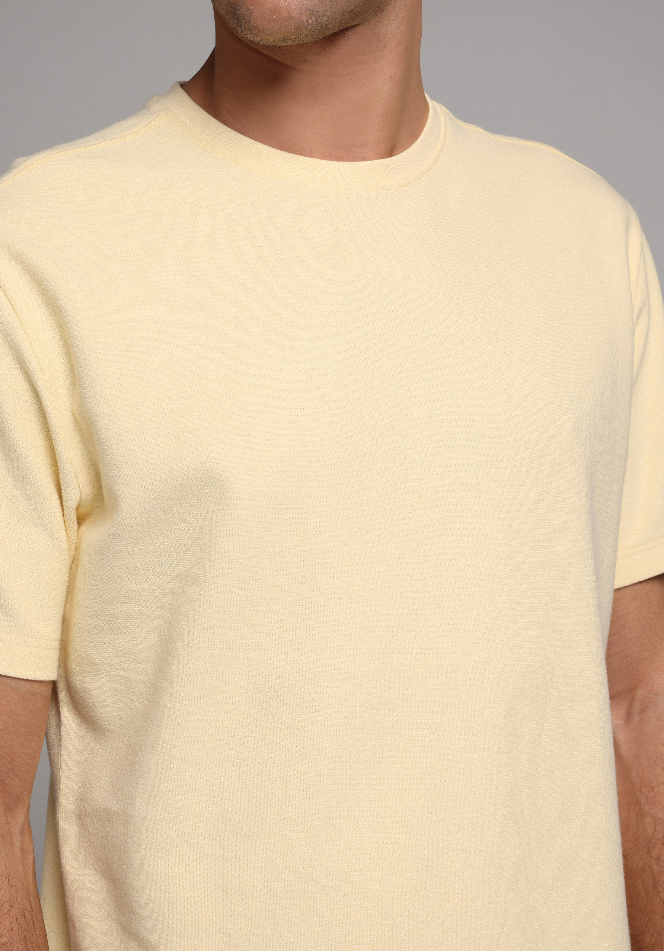 Comfort Fit Yuvarlak Yaka Düz Erkek Sari Kısa Kol Tişört