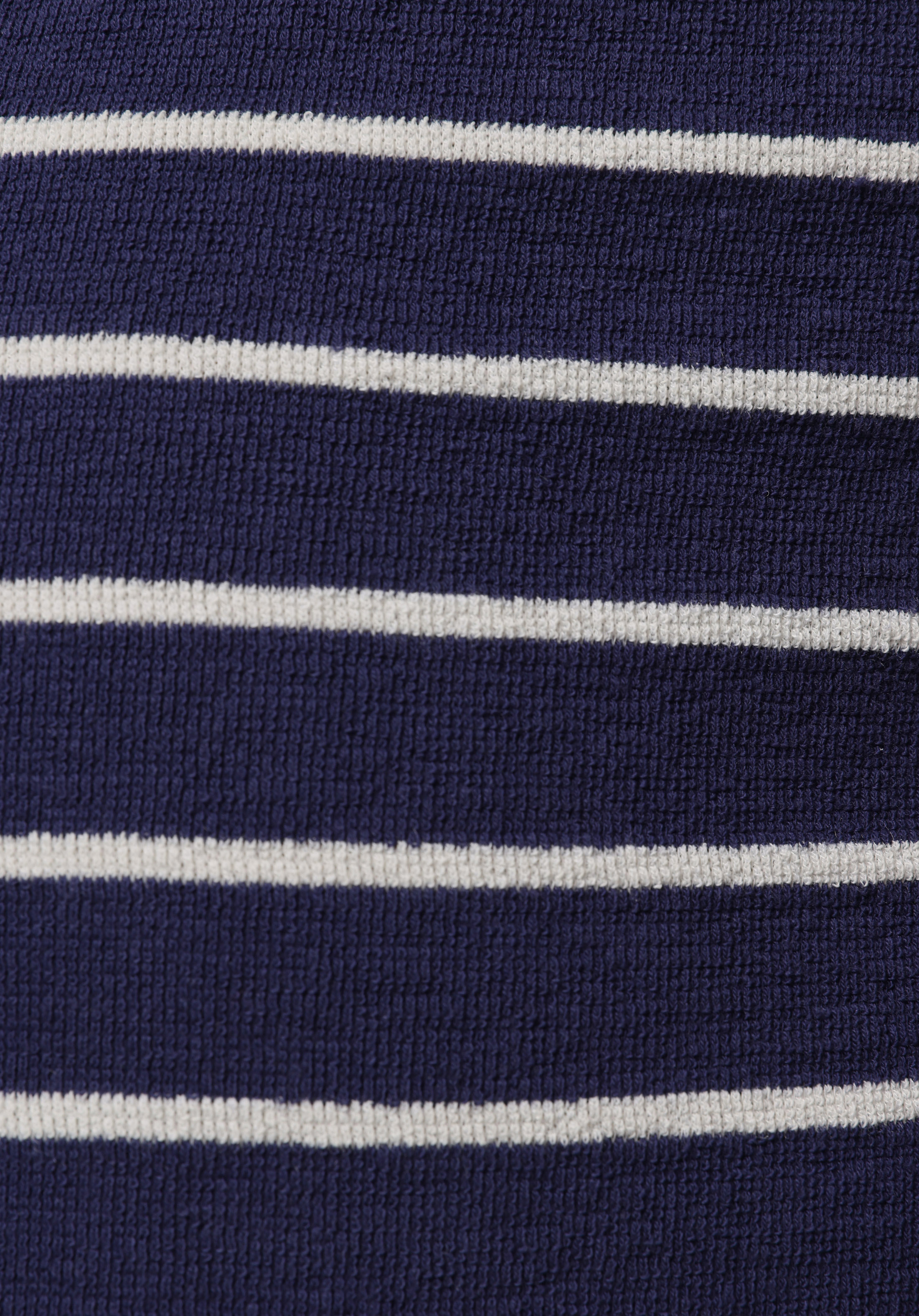 Regular Fit Orta Bel Çizgili Kadın Lacivert Şort