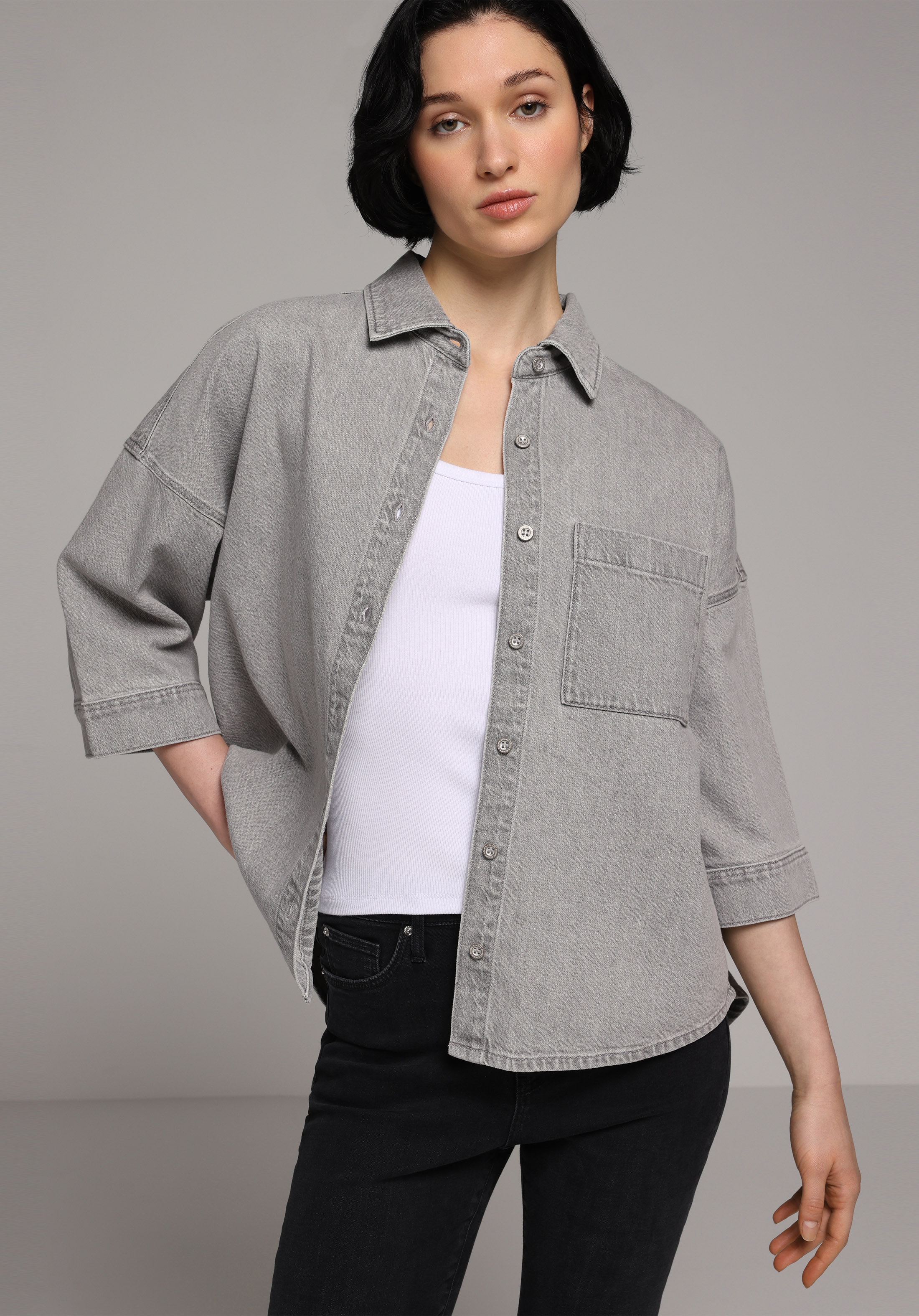 Oversize Fit Klasik Yaka Düz Kadın Grey Denim Uzun Kol Gömlek