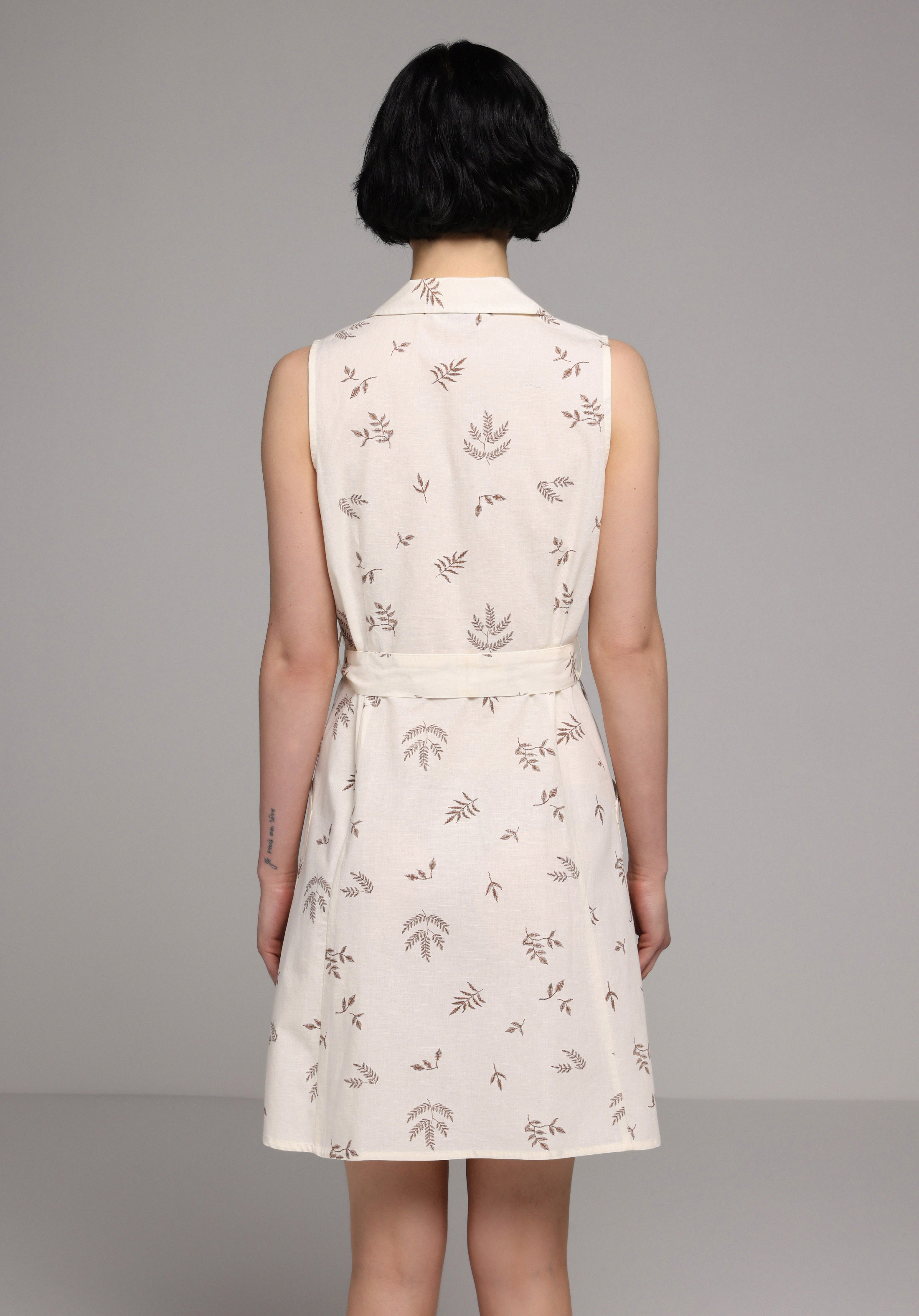 Regular Fit Metraj Baskılı Kadın Ekru Kolsuz Elbise