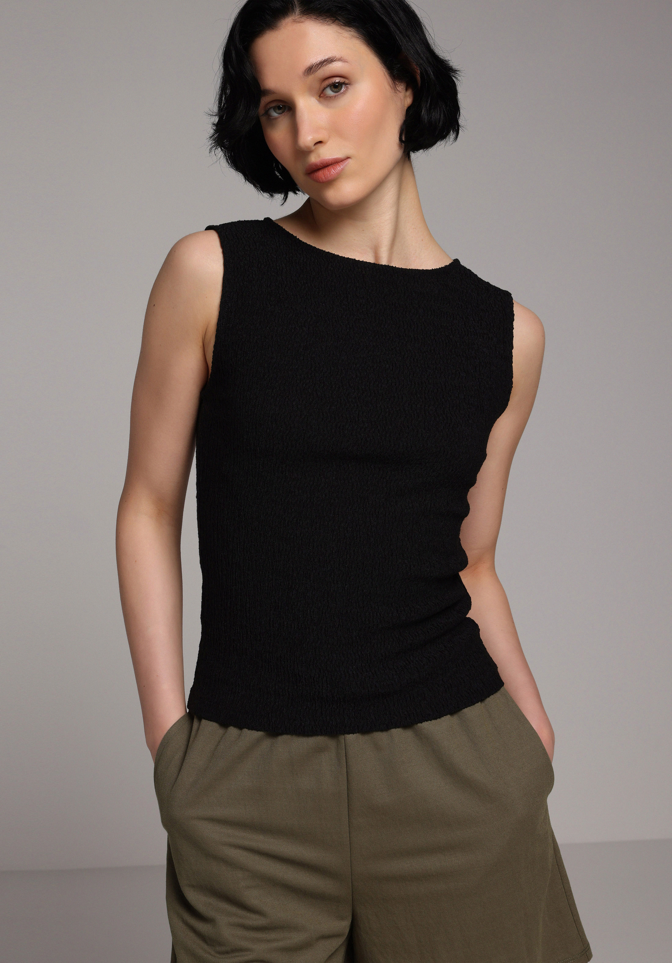 Slim Fit  Kolsuz Kadın Siyah Atlet