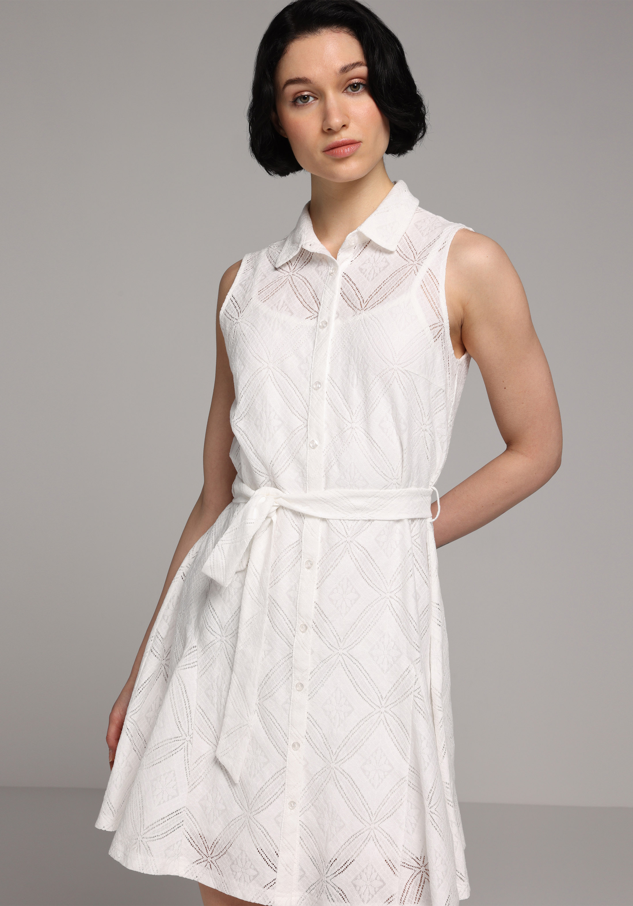 Regular Fit Düz Kadın Beyaz Kolsuz Elbise