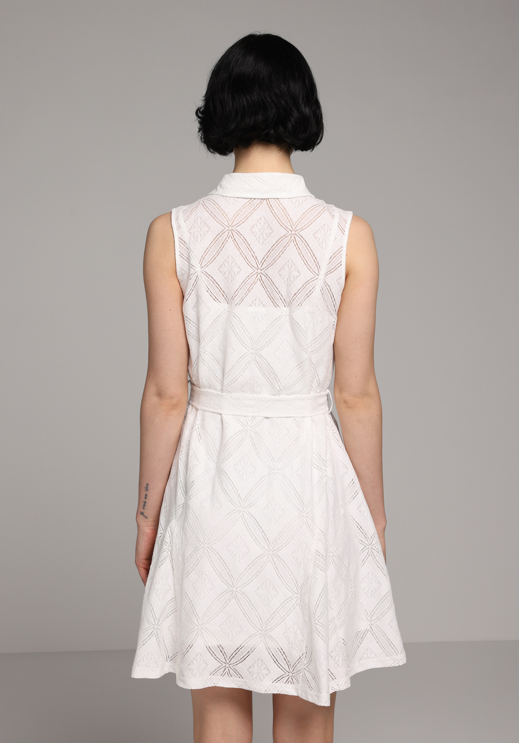 Regular Fit Düz Kadın Beyaz Kolsuz Elbise