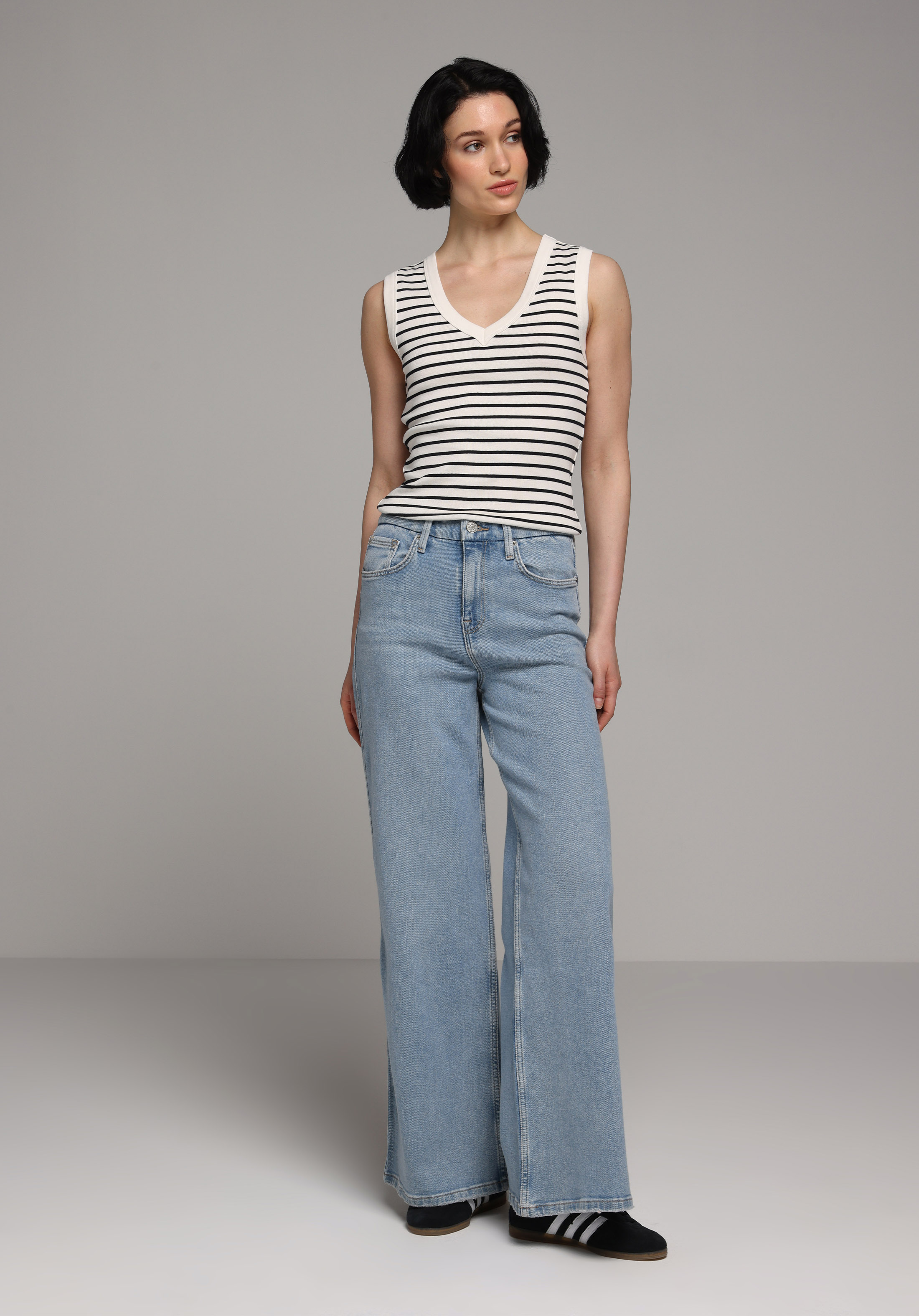 Loose Fit   Kadın Light İndigo Denim Jean Pantolon