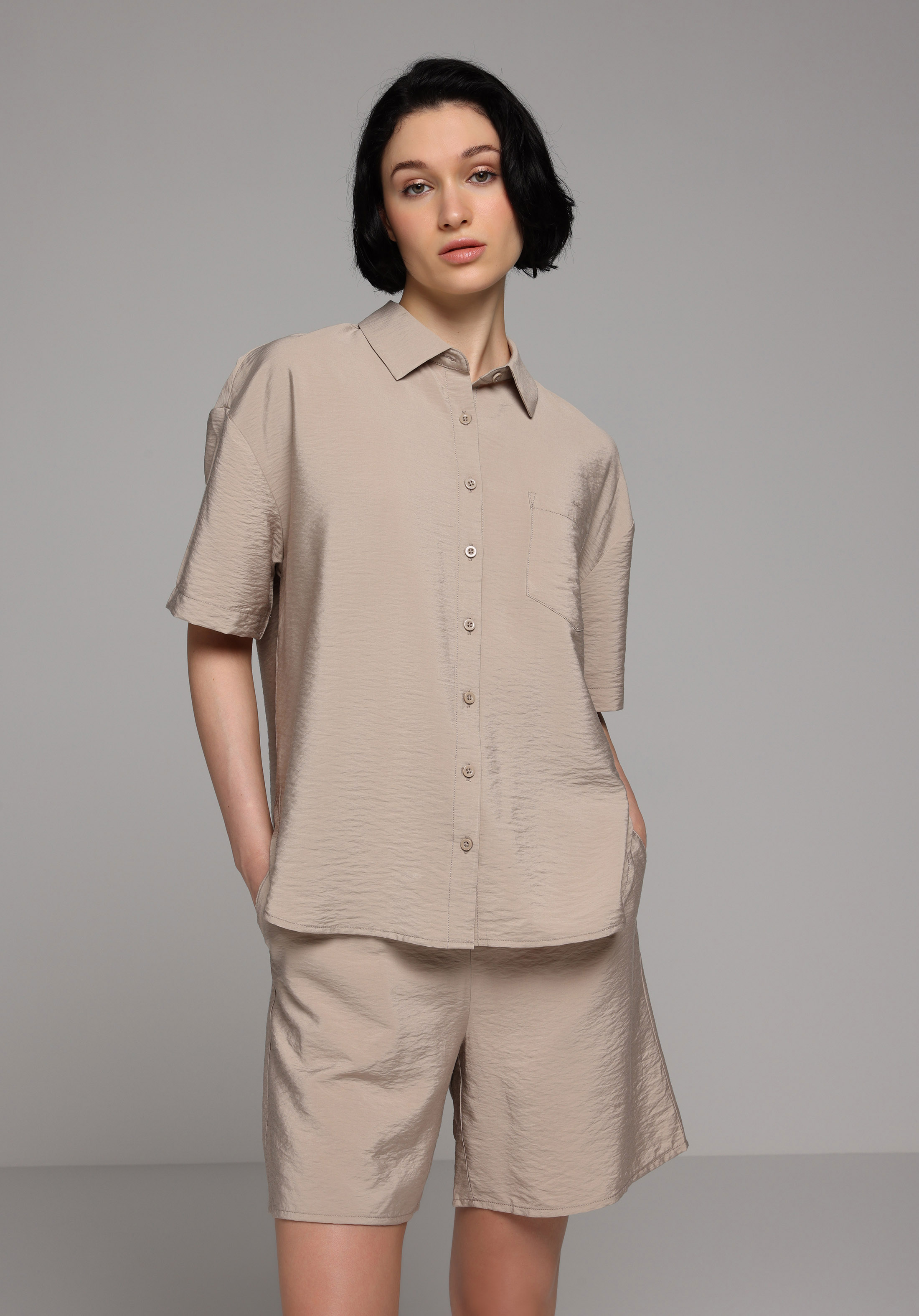 Regular Fit Yüksel Bel Düz Kadın Açik Kahverengi Şort