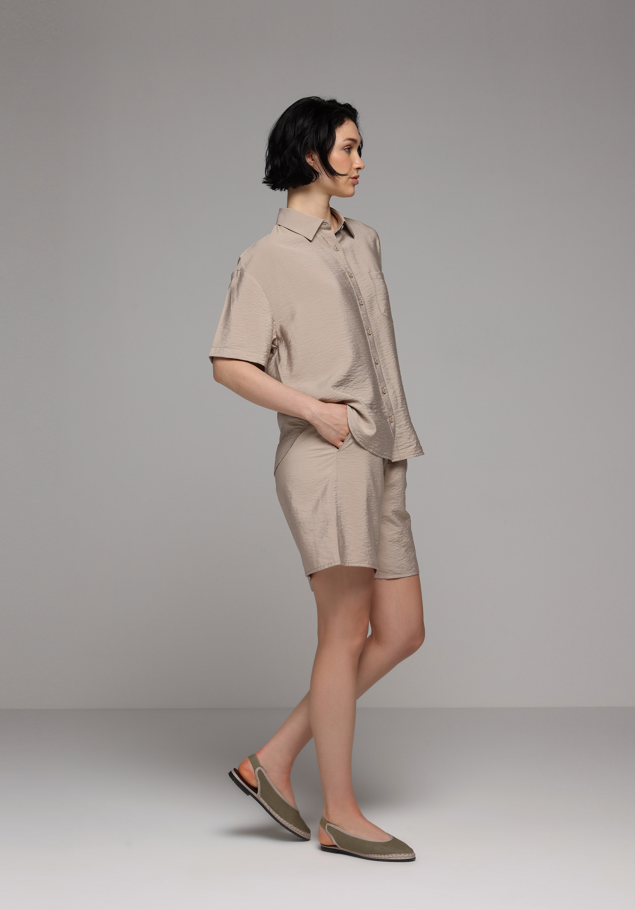 Regular Fit Yüksel Bel Düz Kadın Açik Kahverengi Şort