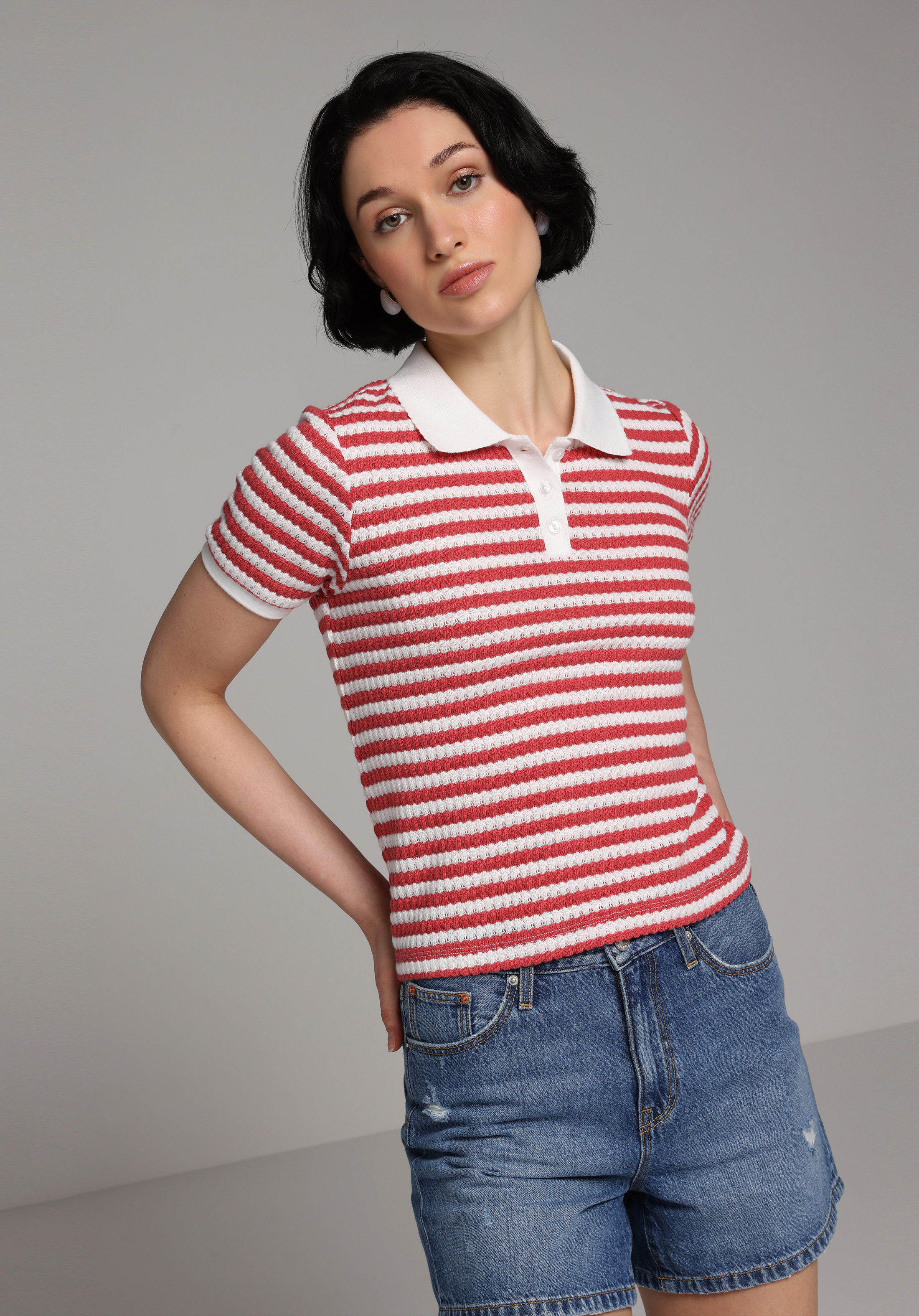 Slim Fit Polo Yaka Çizgili Kadın Kirmizi Kısa Kol Tişört