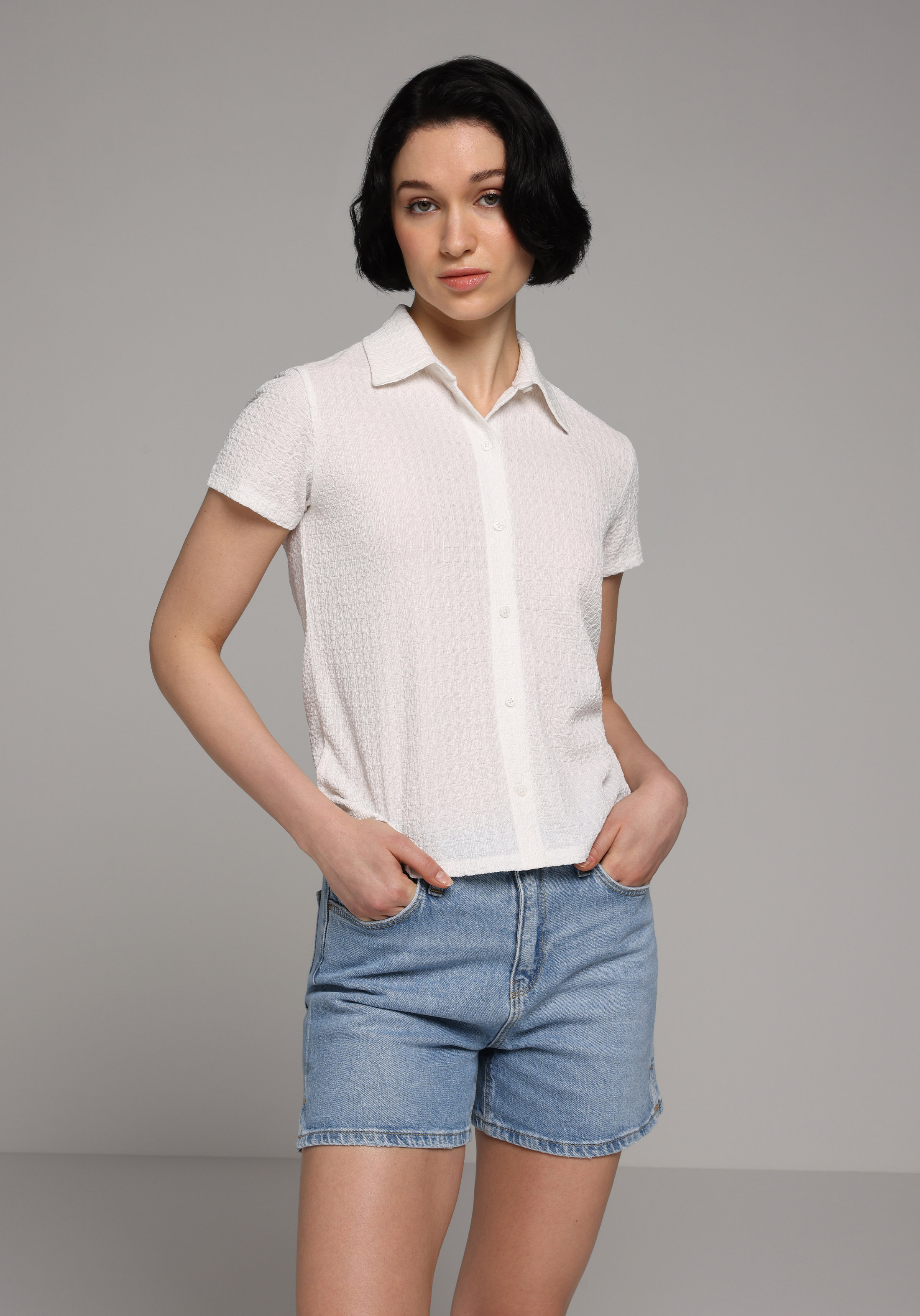 Regular Fit Yüksel Bel Düz Kadın Light İndigo Denim Jean Şort