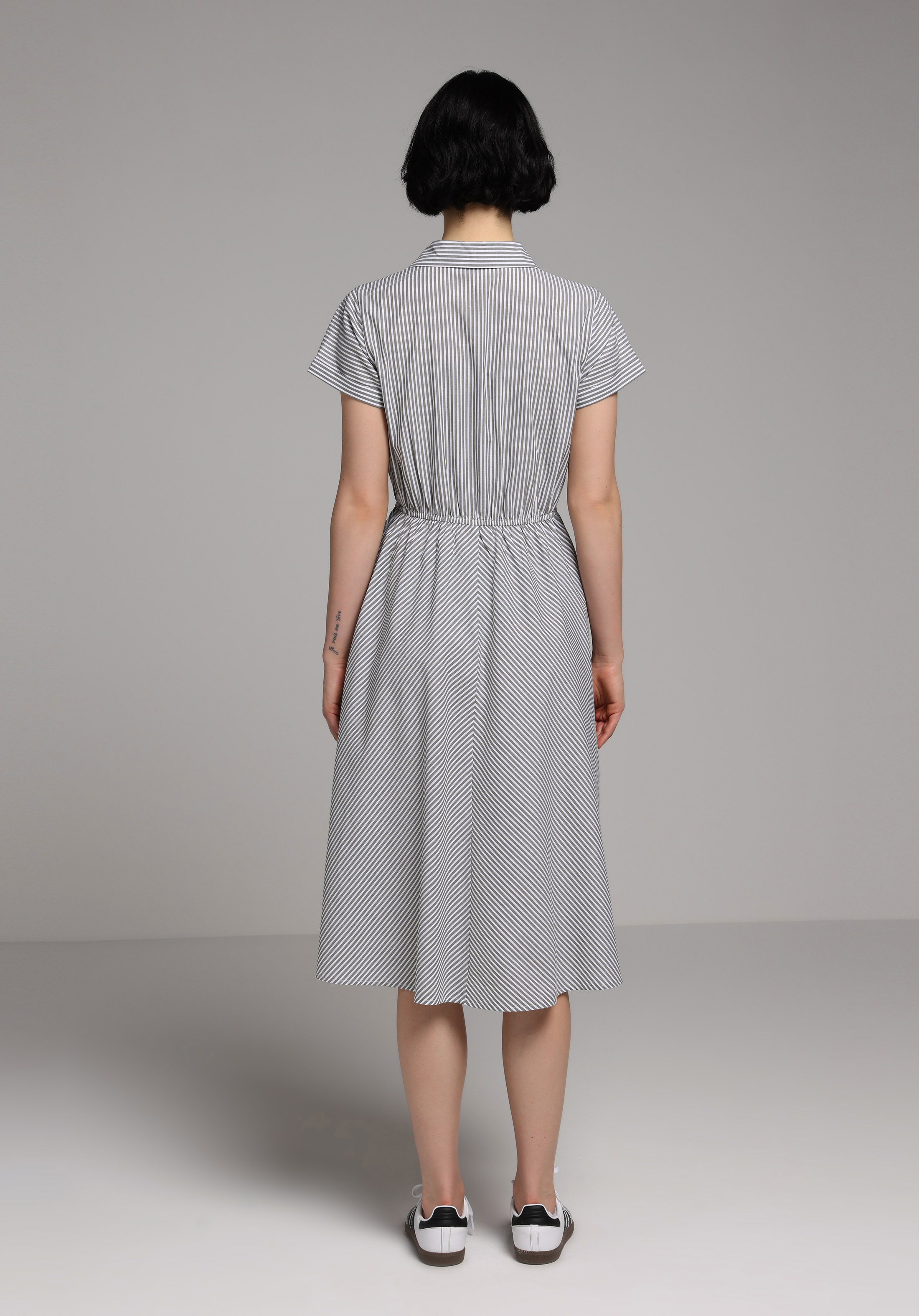 Regular Fit Düz Kadın Yeşil Kısa Kol Elbise