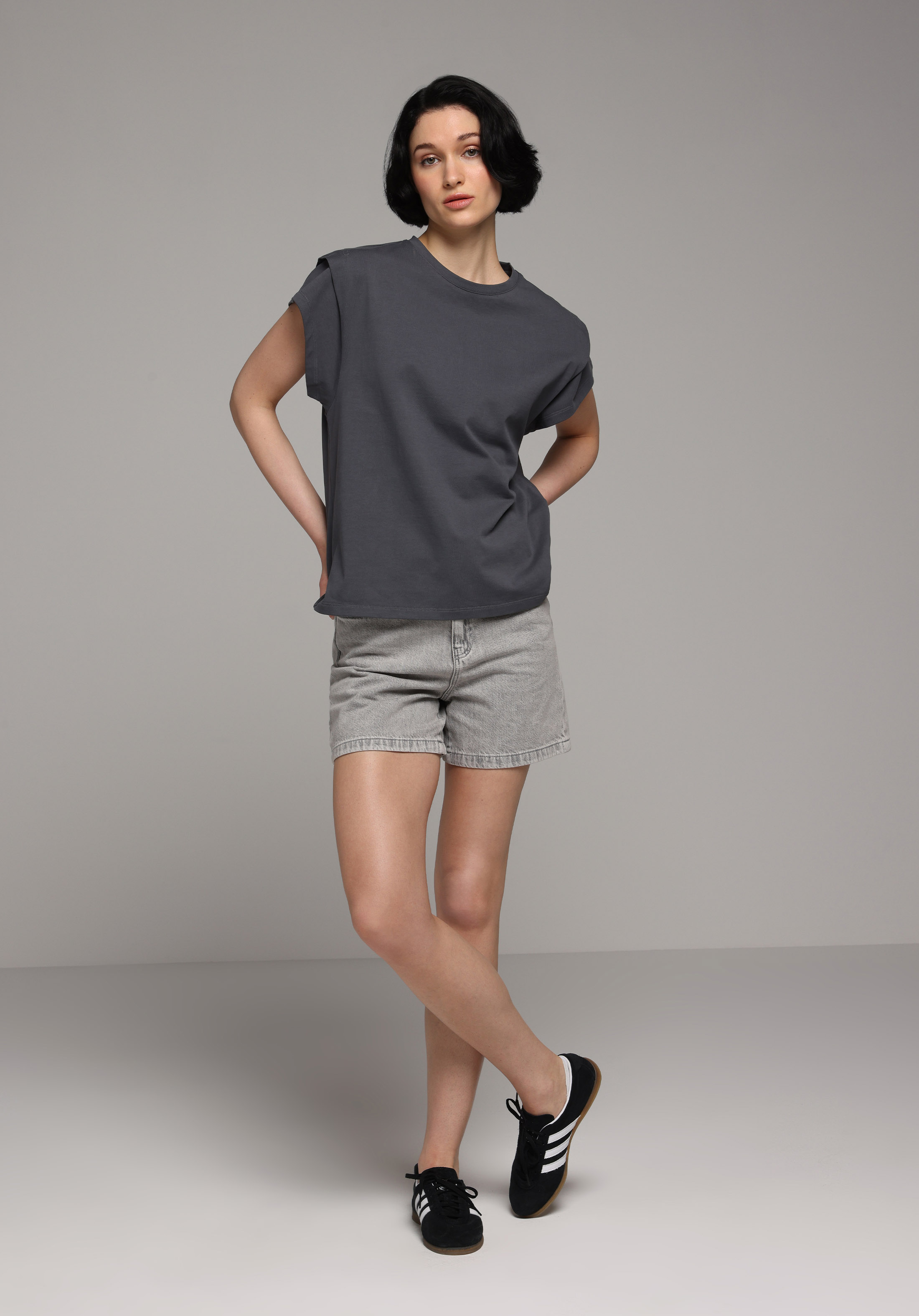 Mom Fit Yüksel Bel Düz Kadın Grey Denim Jean Şort