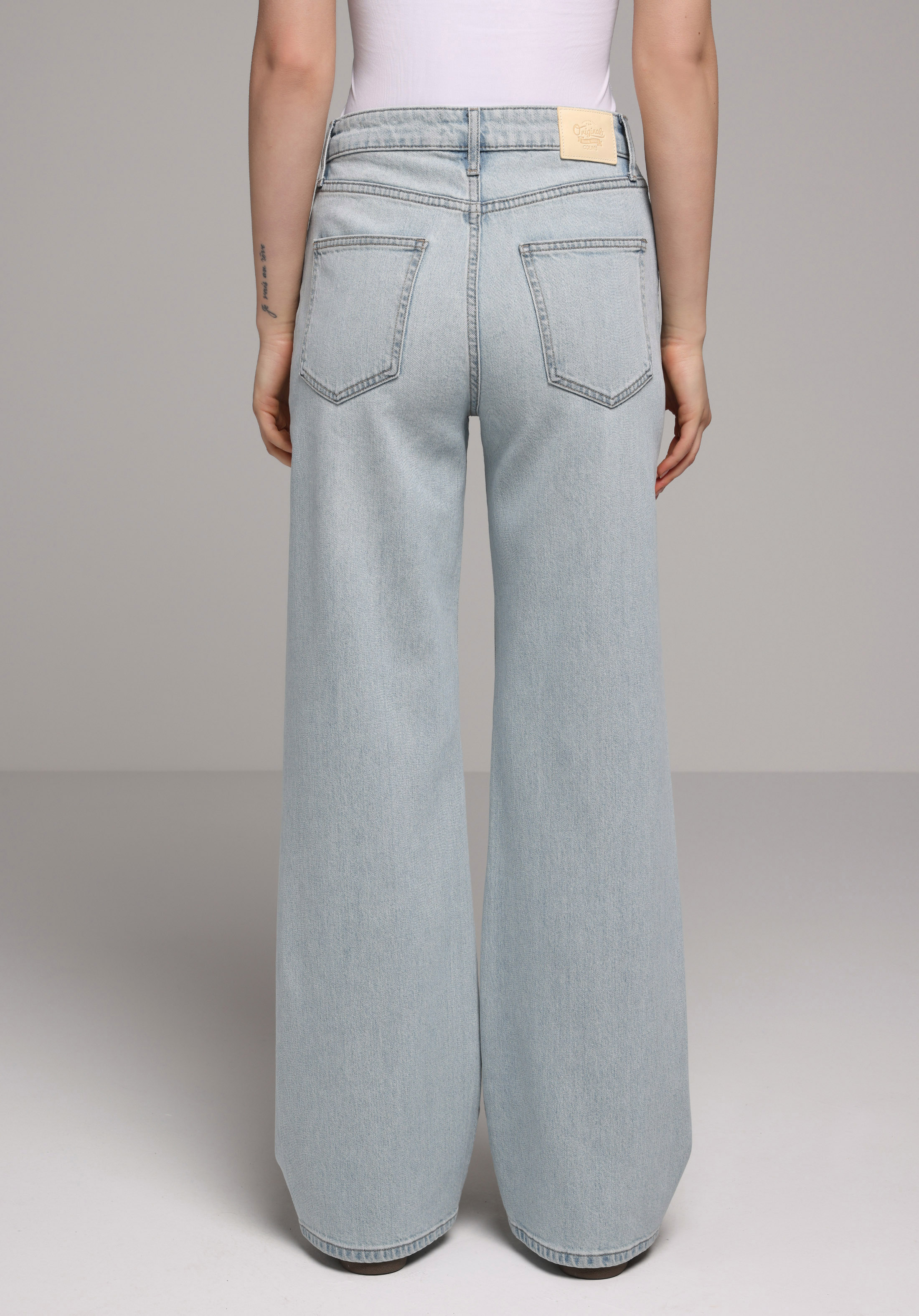 Regular Fit   Kadın Light İndigo Denim Jean Pantolon