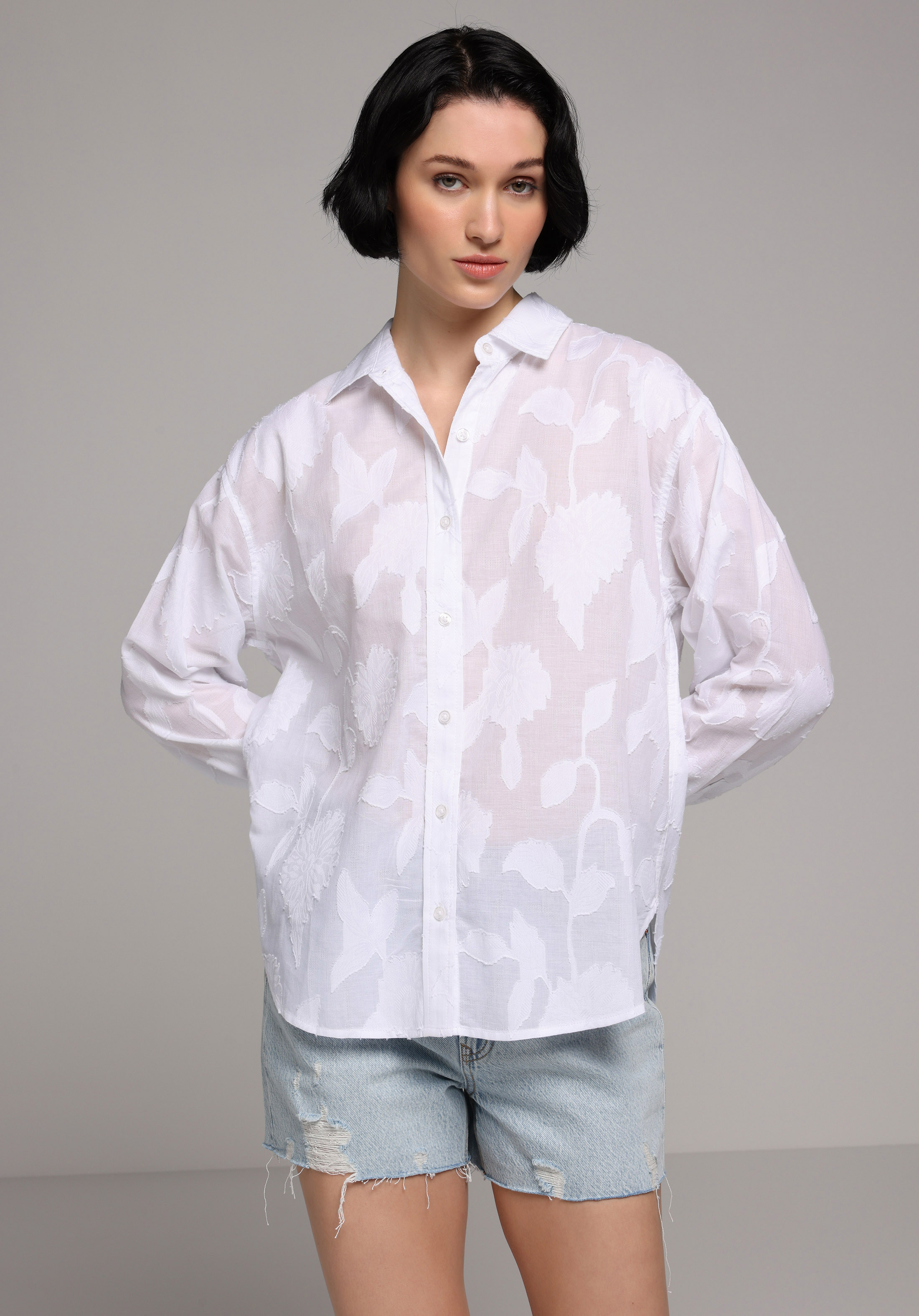 Boyfriend Fit Shirt Neck Jakarlı Kadın Beyaz Uzun Kol Gömlek