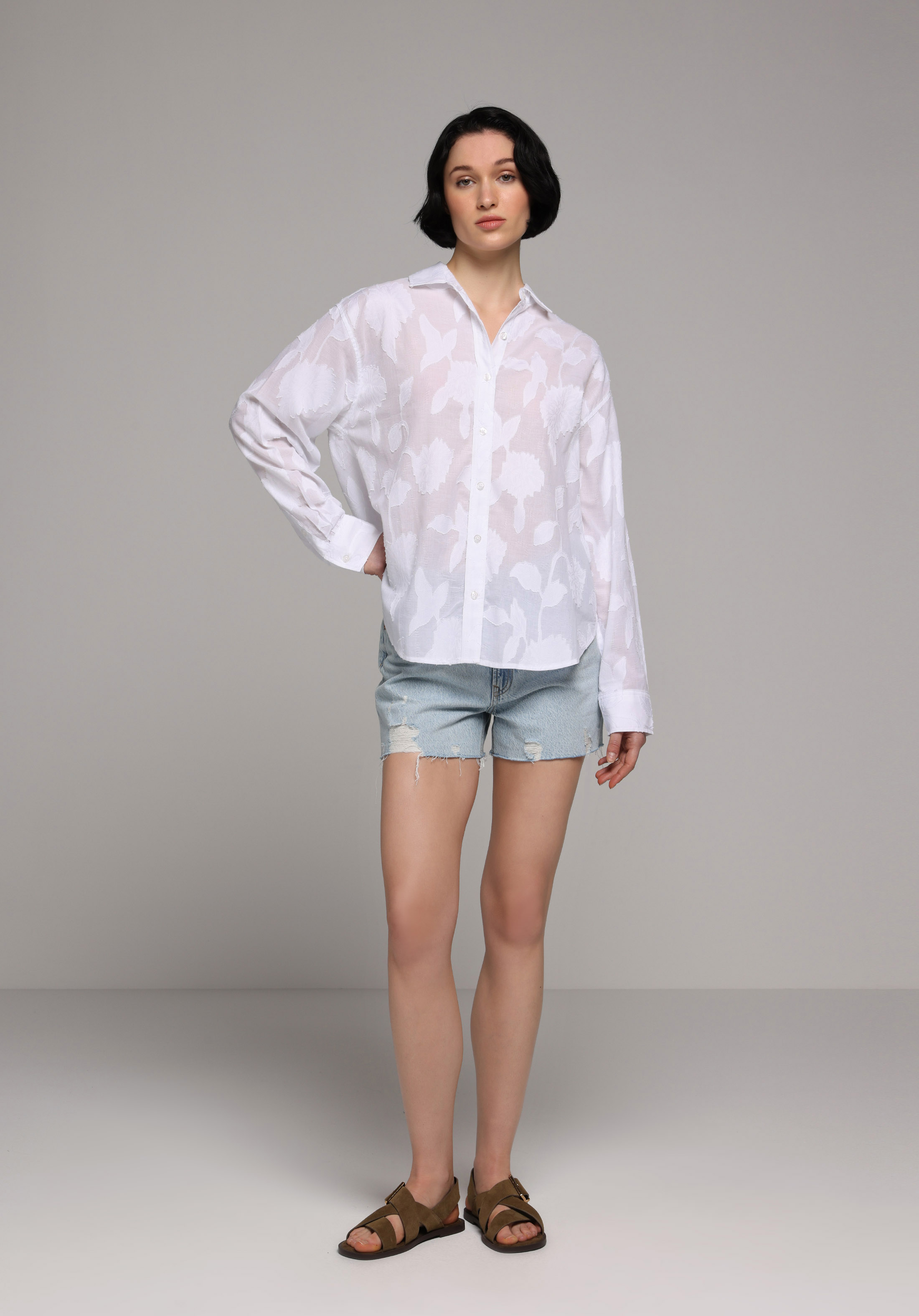 Boyfriend Fit Shirt Neck Jakarlı Kadın Beyaz Uzun Kol Gömlek