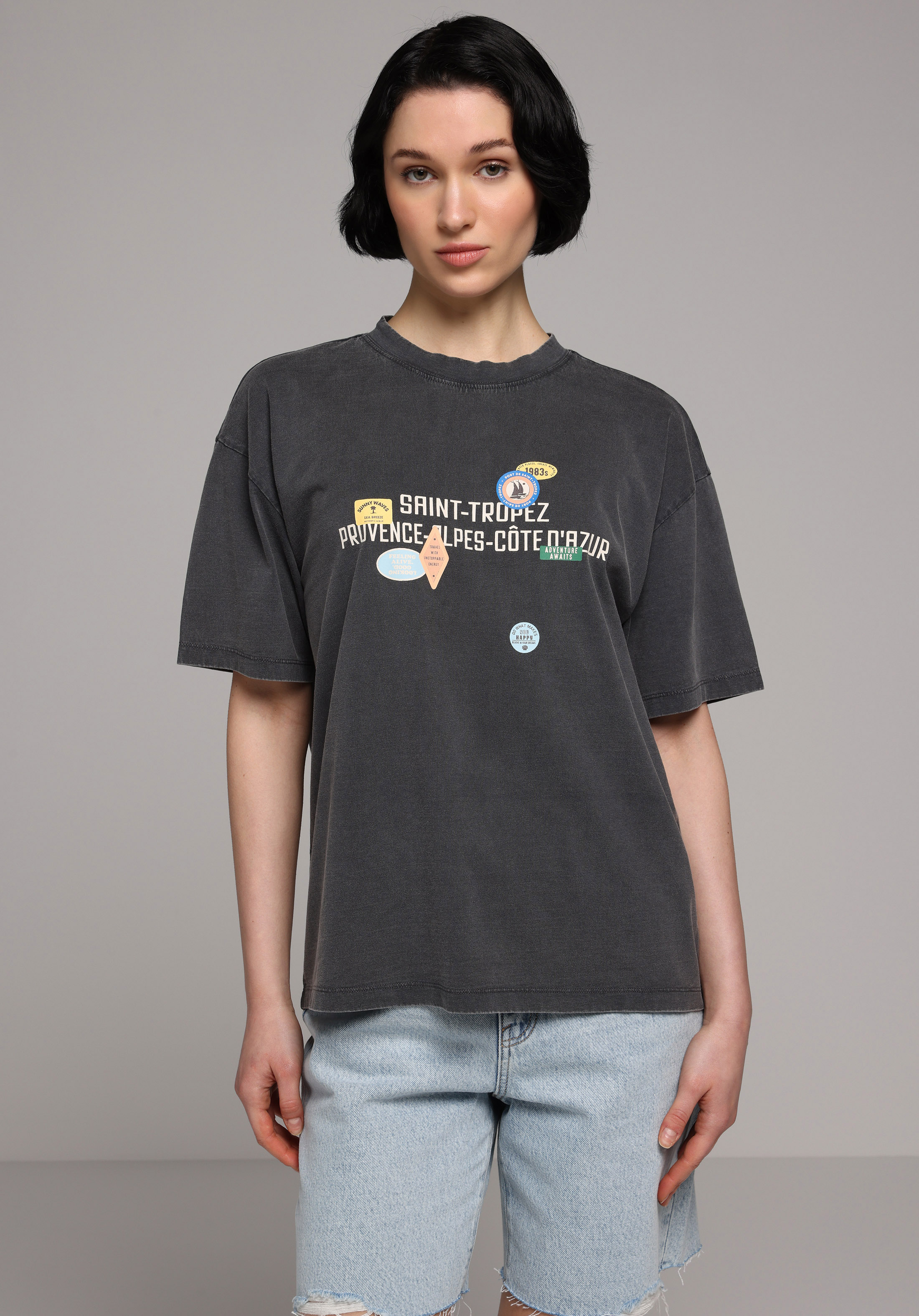 Oversize Fit Yuvarlak Yaka Düz Kadın Antrasit Kısa Kol Tişört