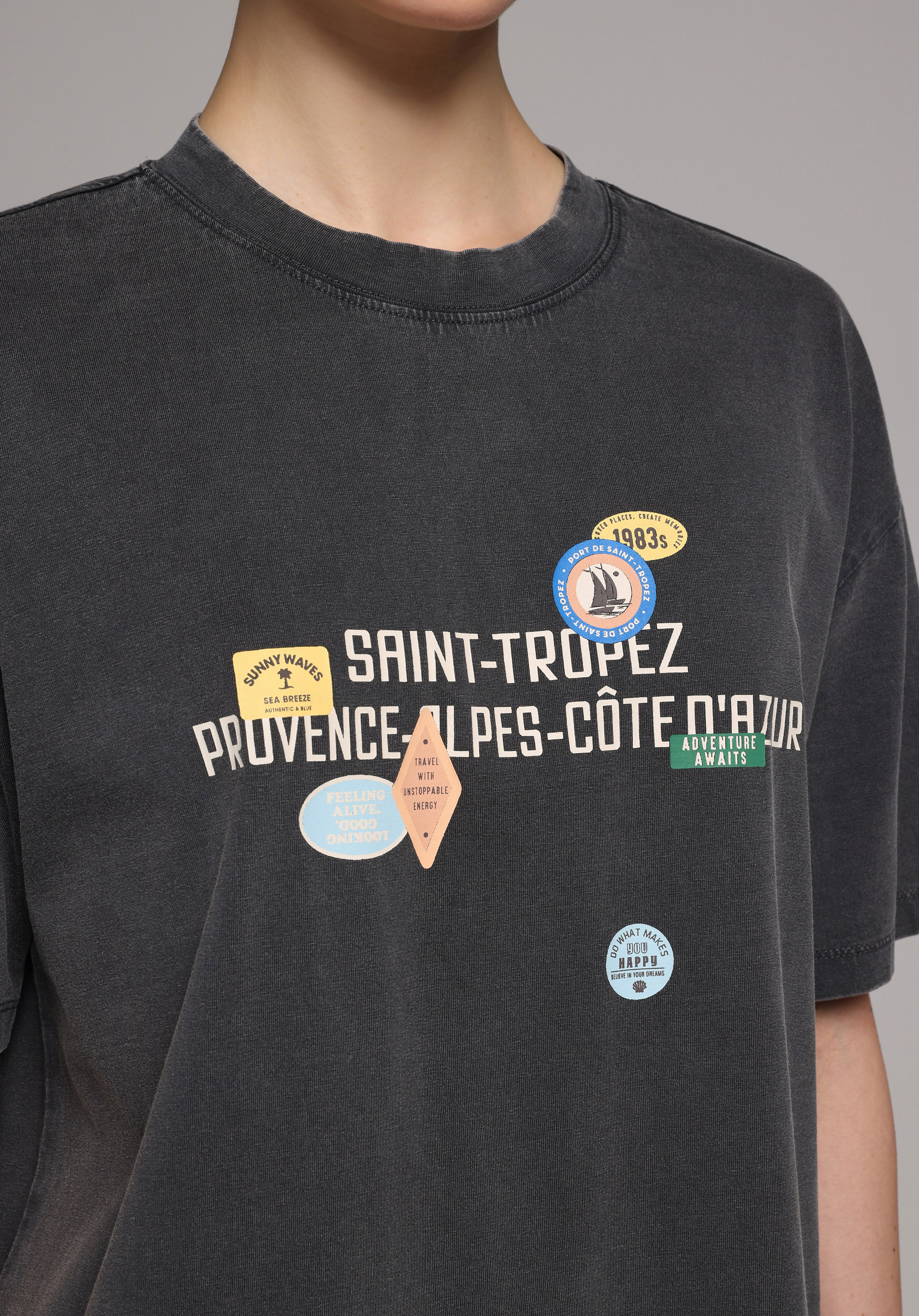 Oversize Fit Yuvarlak Yaka Düz Kadın Antrasit Kısa Kol Tişört